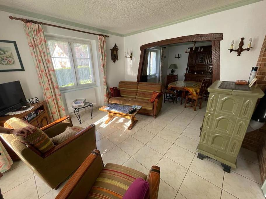 Communal lounge/ TV room