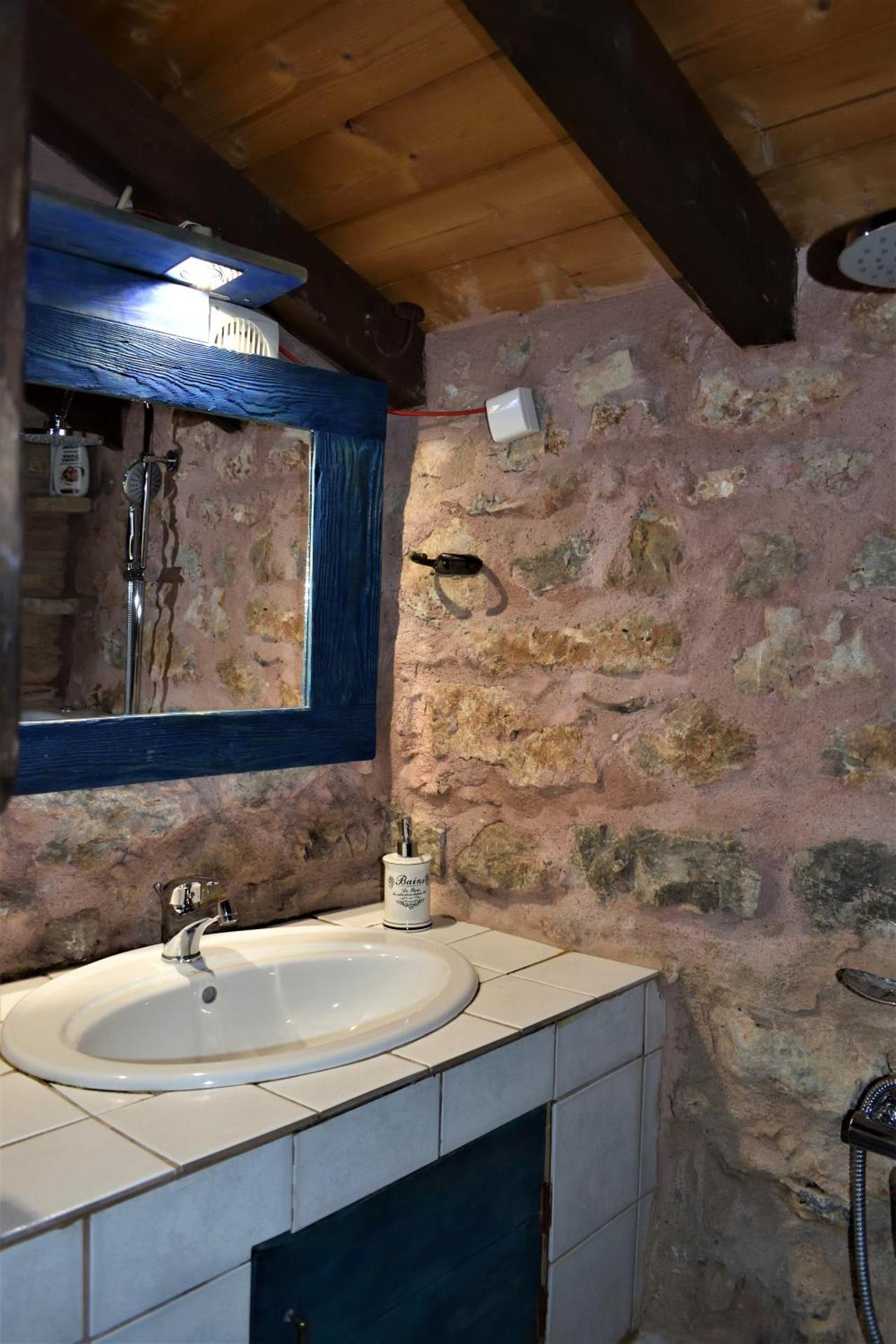 Small Stone Maisonette 1