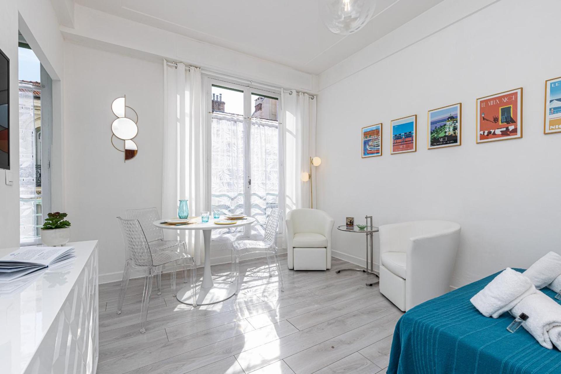 37 LAMARTINE - Magnifique Studio Art Deco - Centre-ville