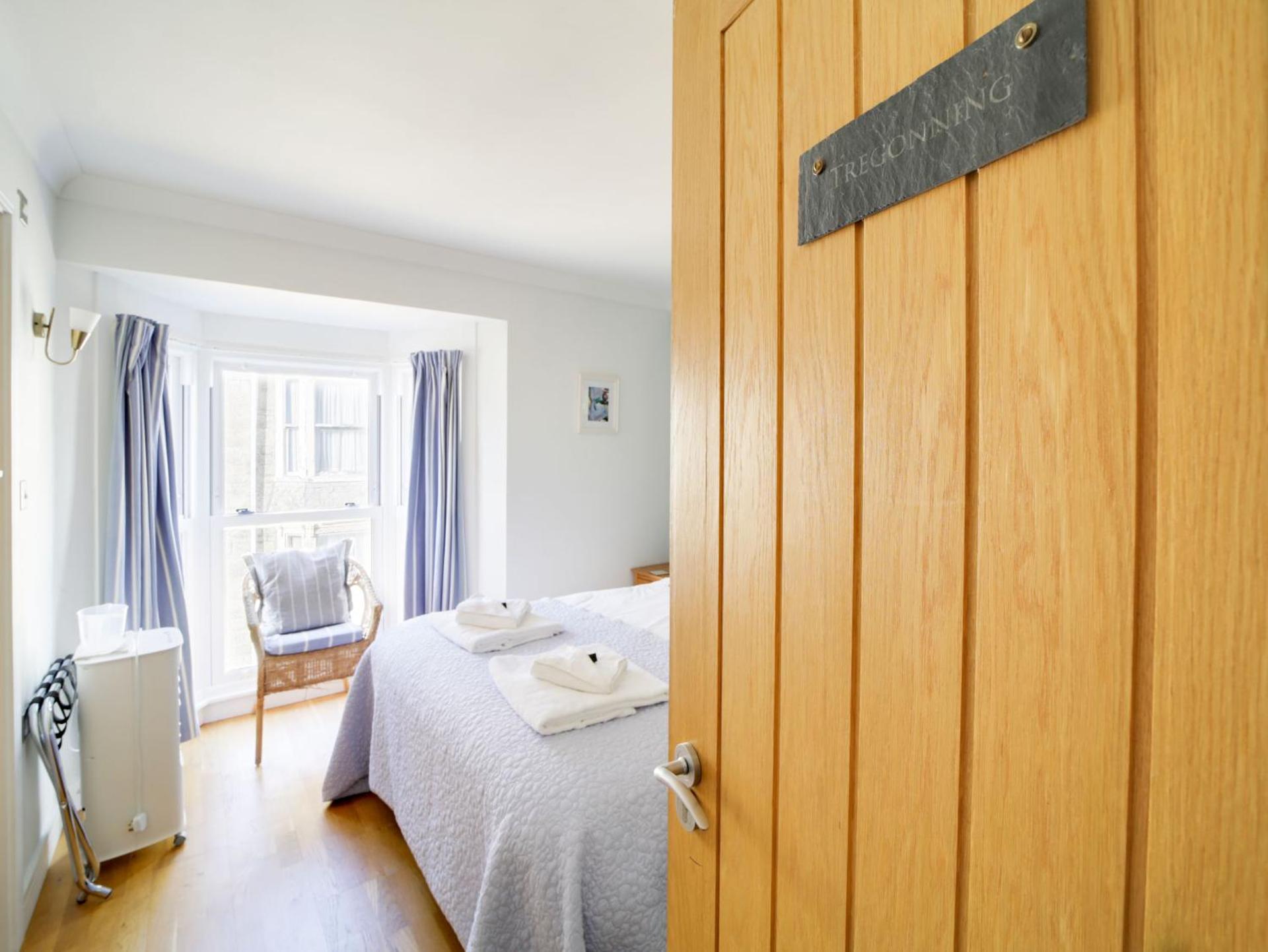 The Artist Loft, Ensuite Guest Rooms, Porthleven