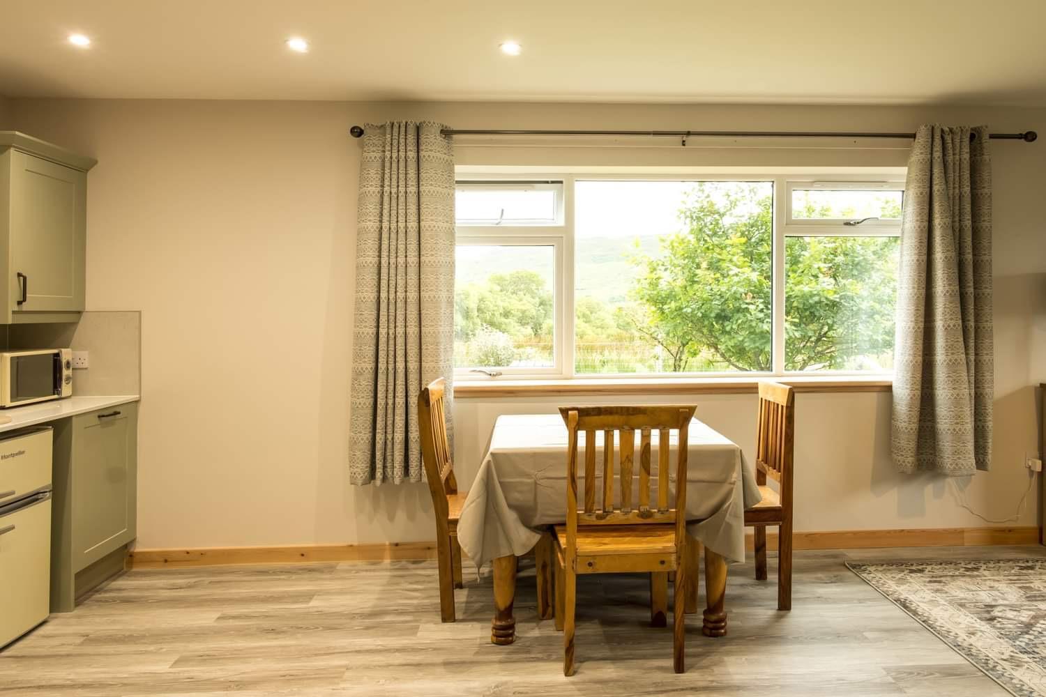 Taigh Geal Apartment