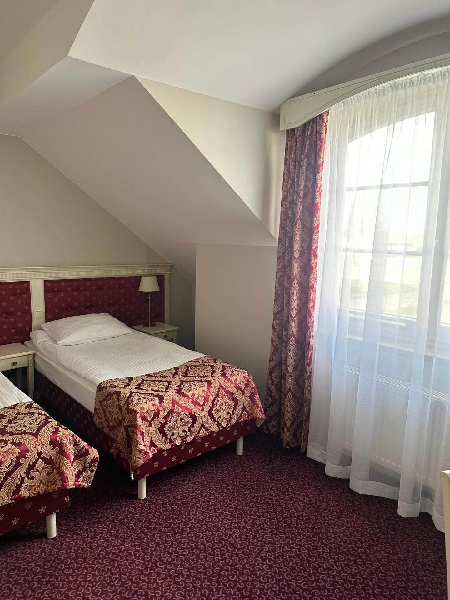 Hotel Sobienie Królewskie