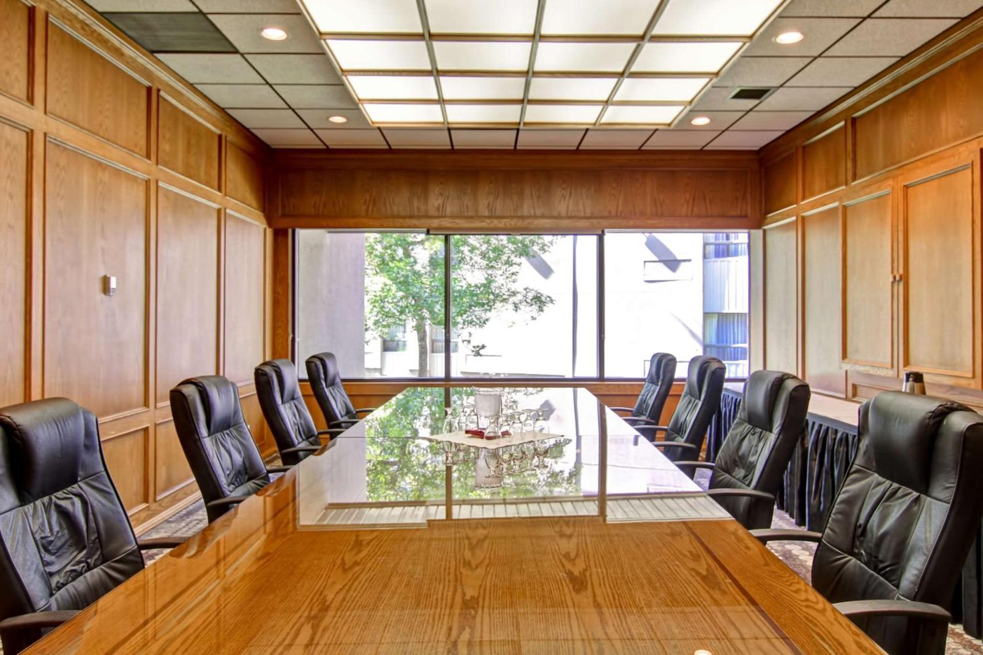 Meeting/conference room