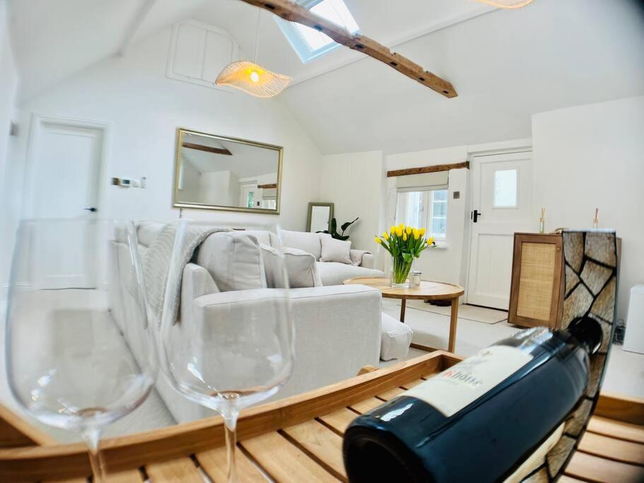 Central Thame cottage