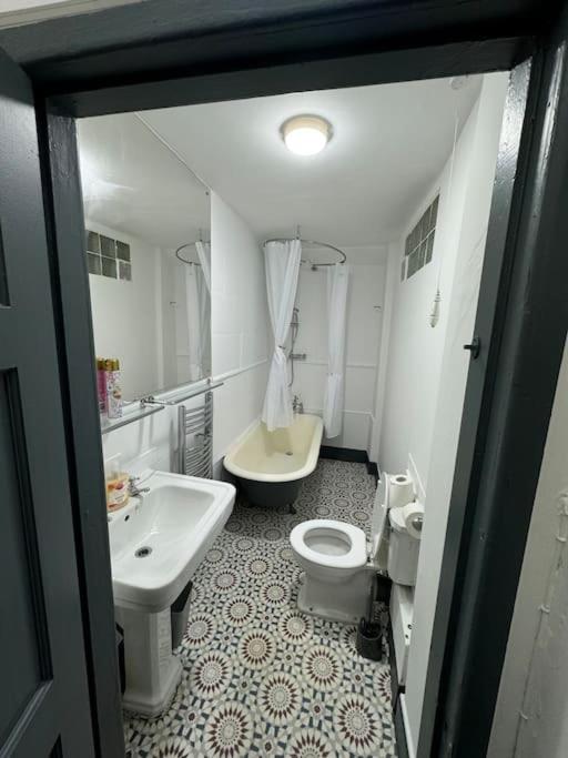 Stylish 2-Bed in Trendy Jesmond