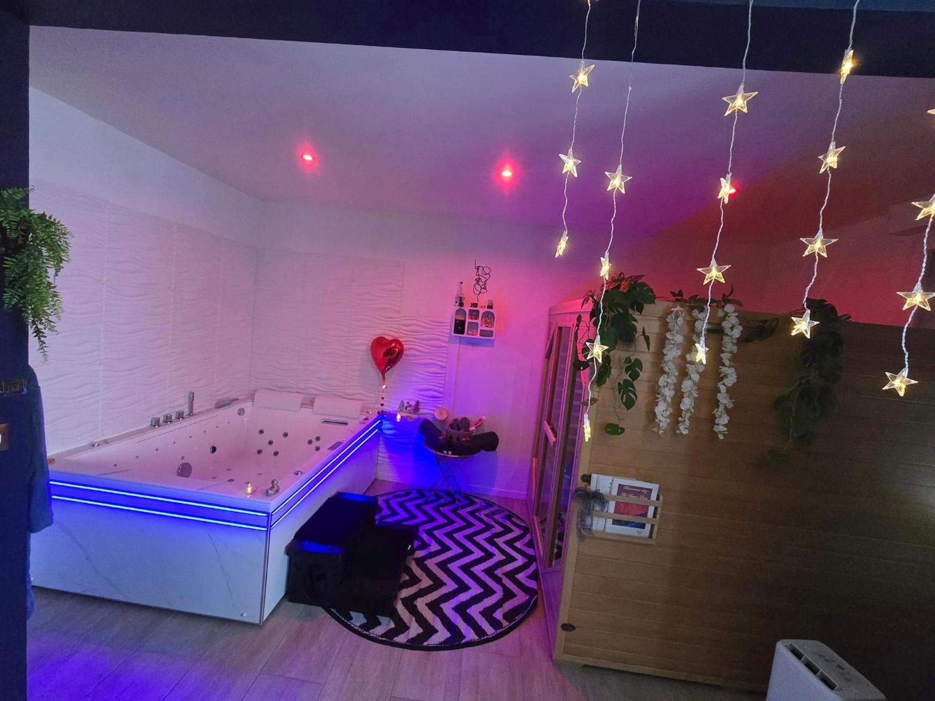 Maison équipée avec petit déjeuner gratuit - balnéo- sauna - siège massant et pièce secrète