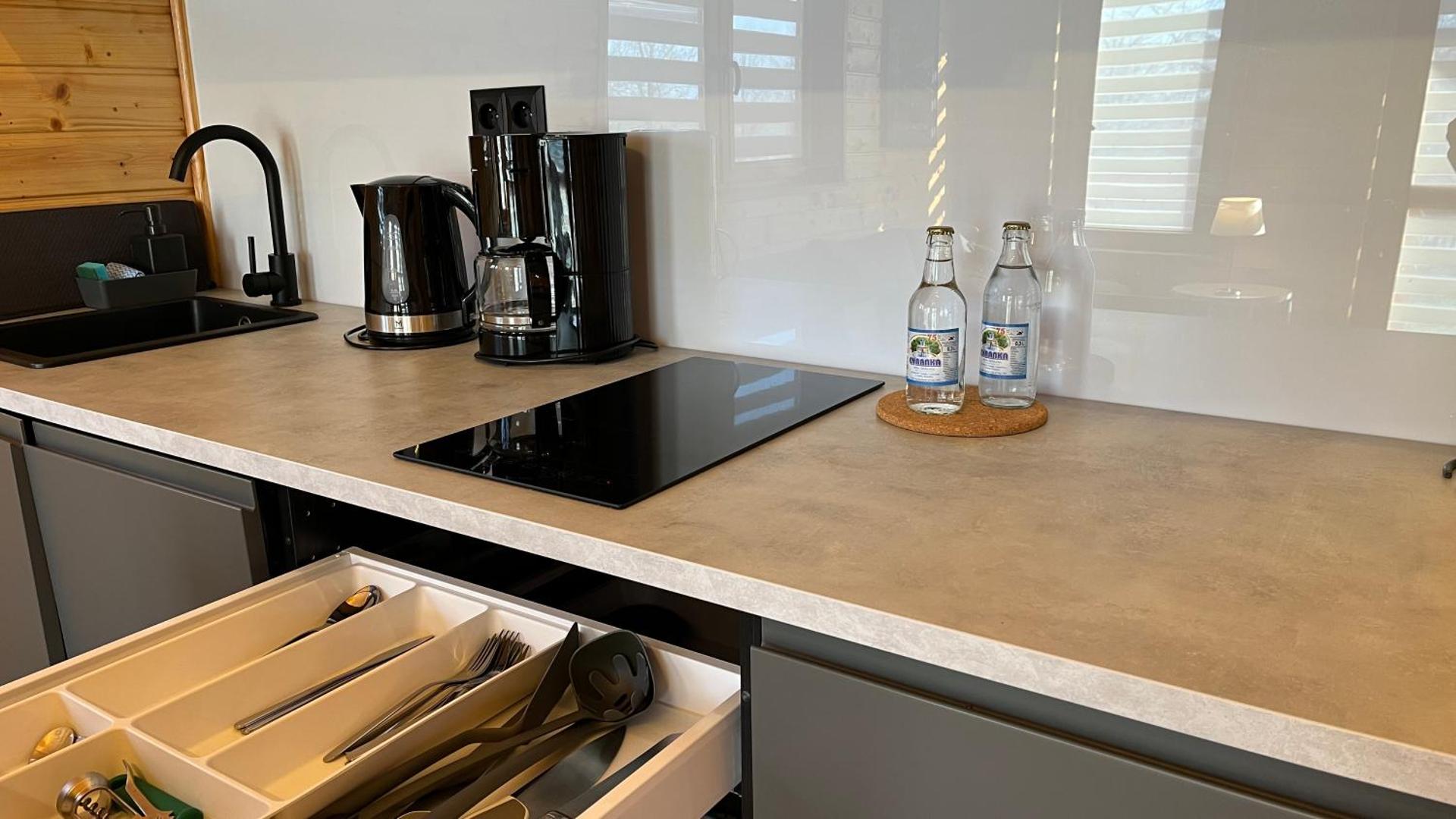 Dwór Piotra i Pawła- pokoje i domki