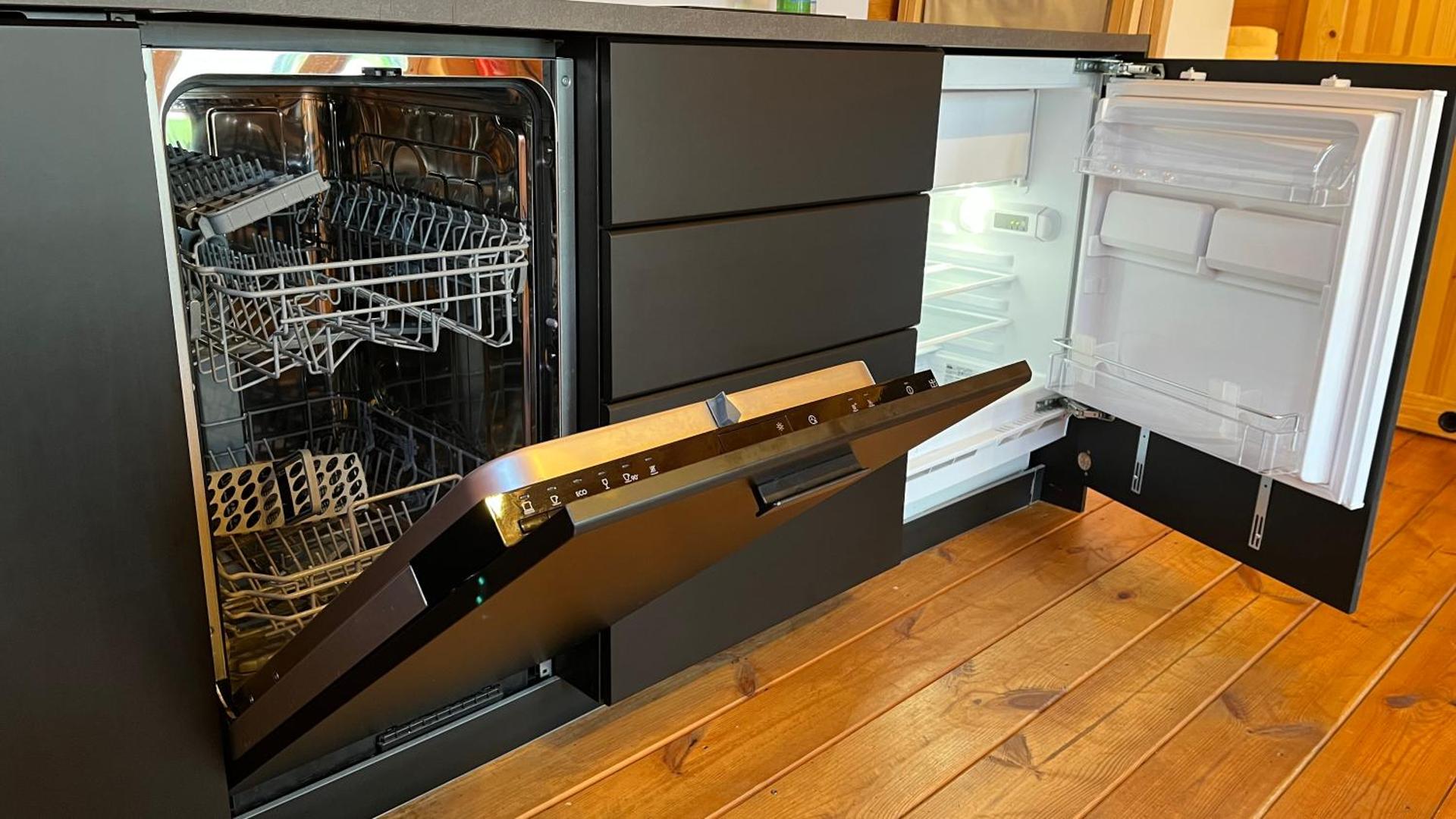 Dwór Piotra i Pawła- pokoje i domki