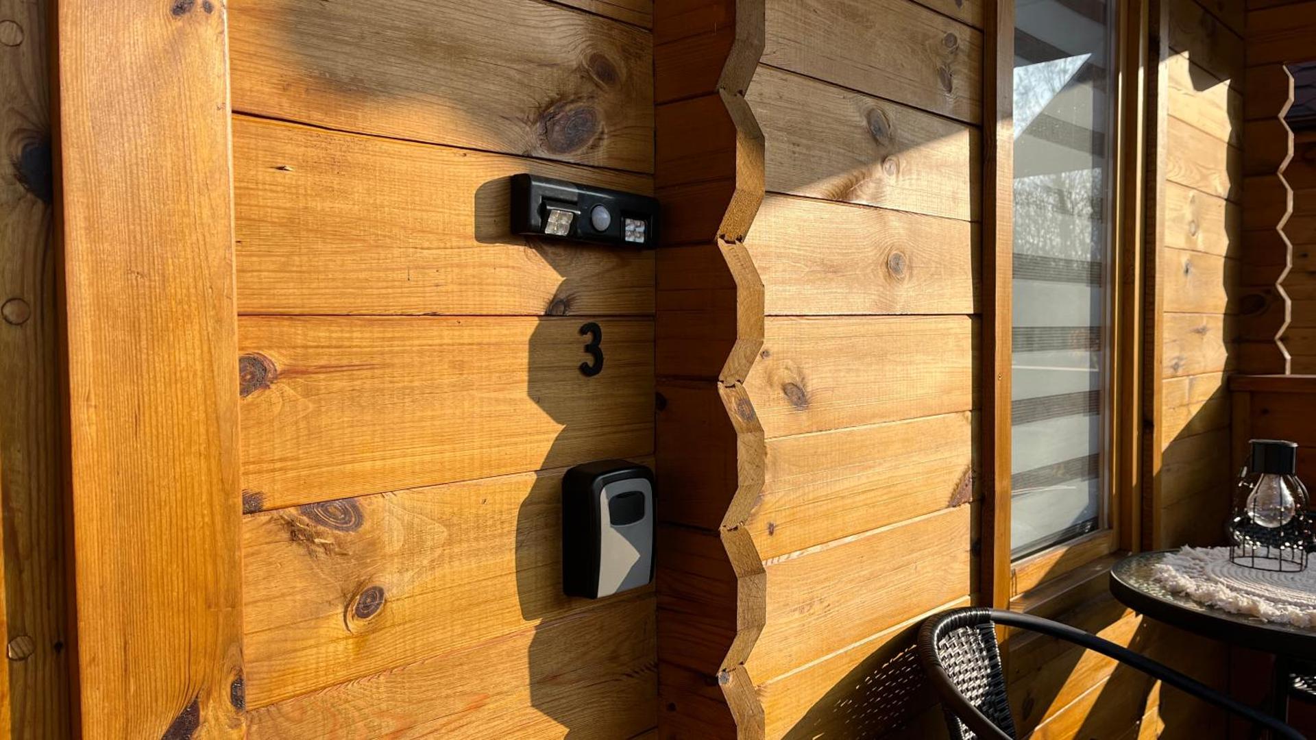 Dwór Piotra i Pawła- pokoje i domki