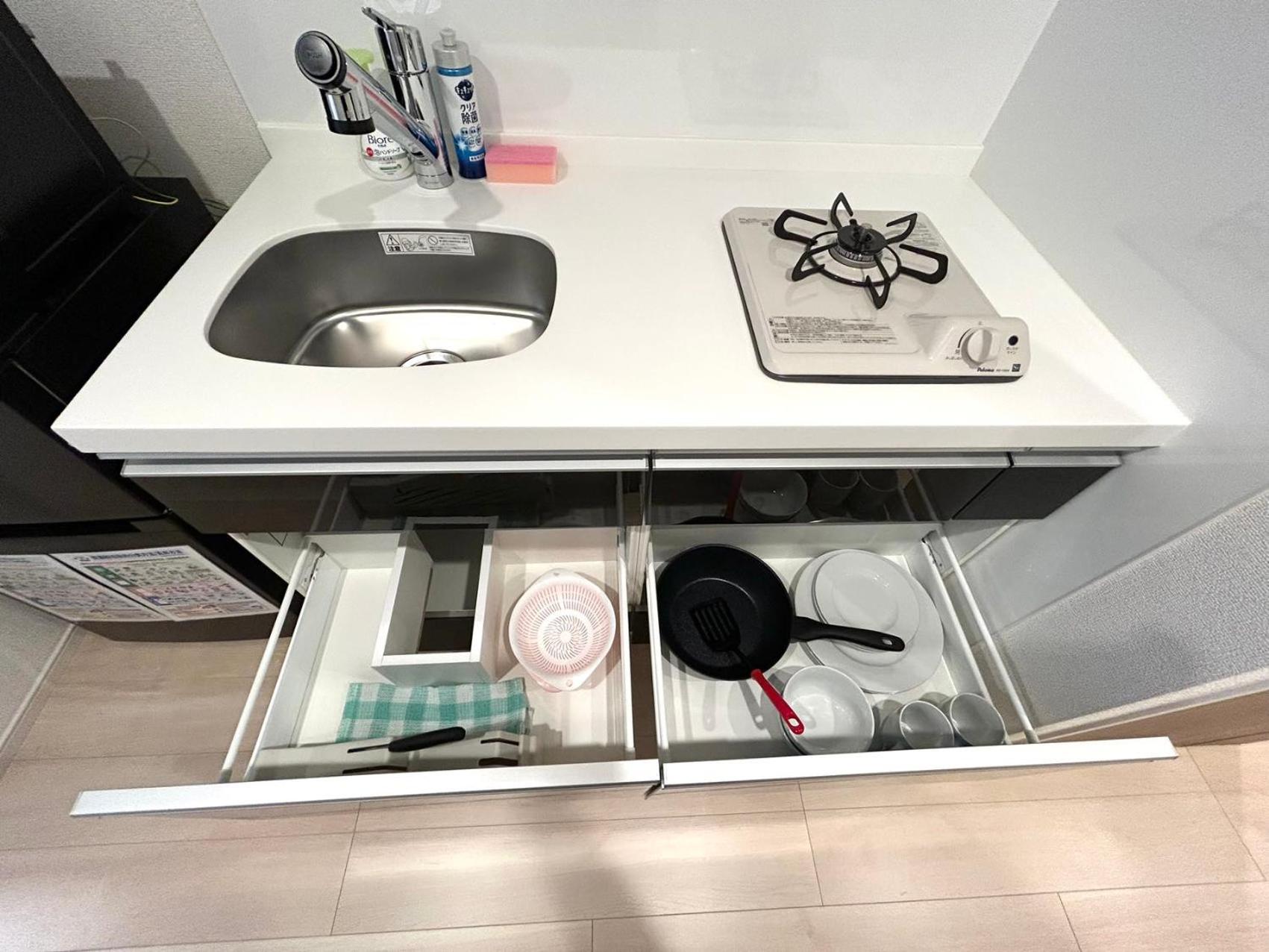 Kitchen or kitchenette