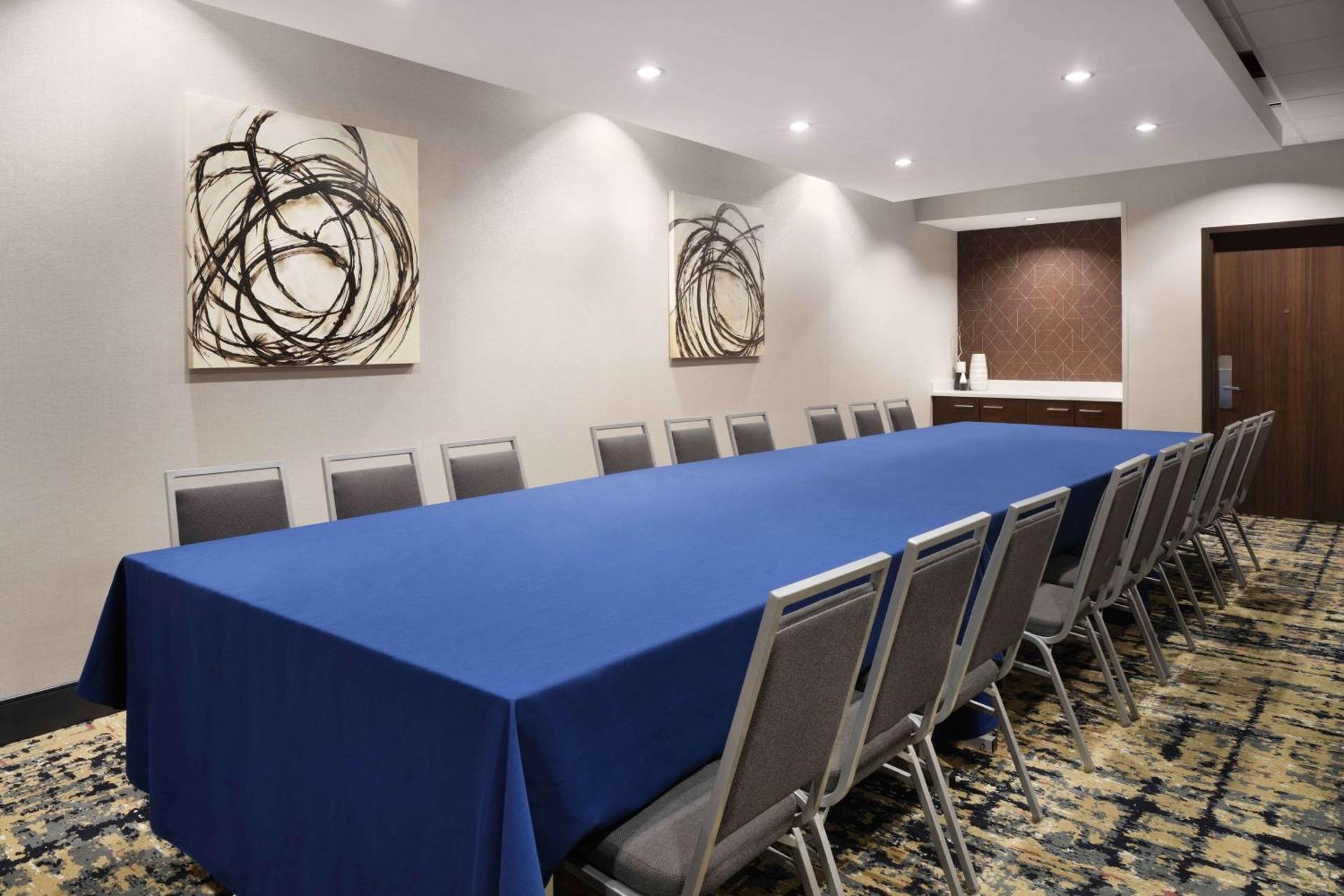 Meeting/conference room