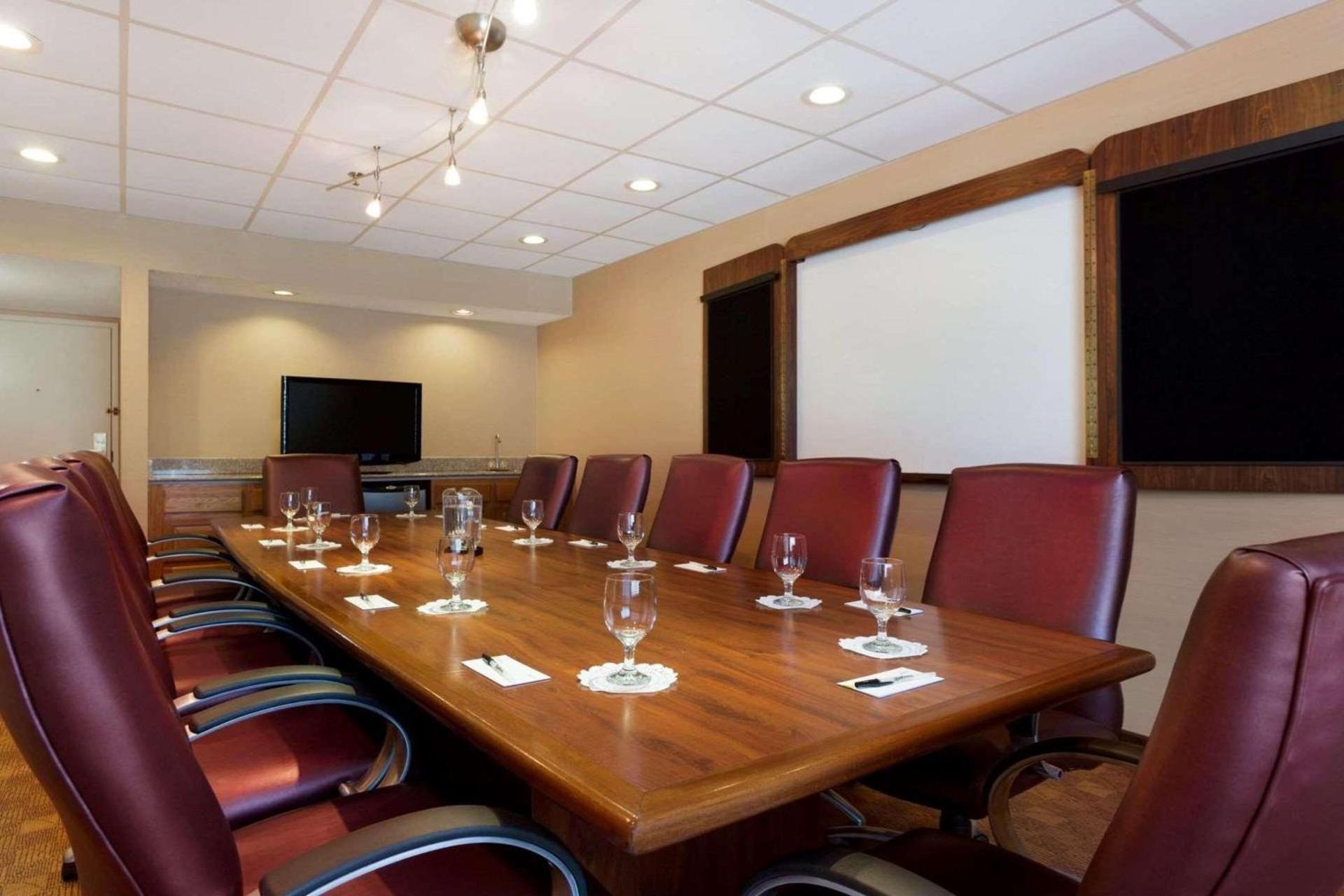 Meeting/conference room