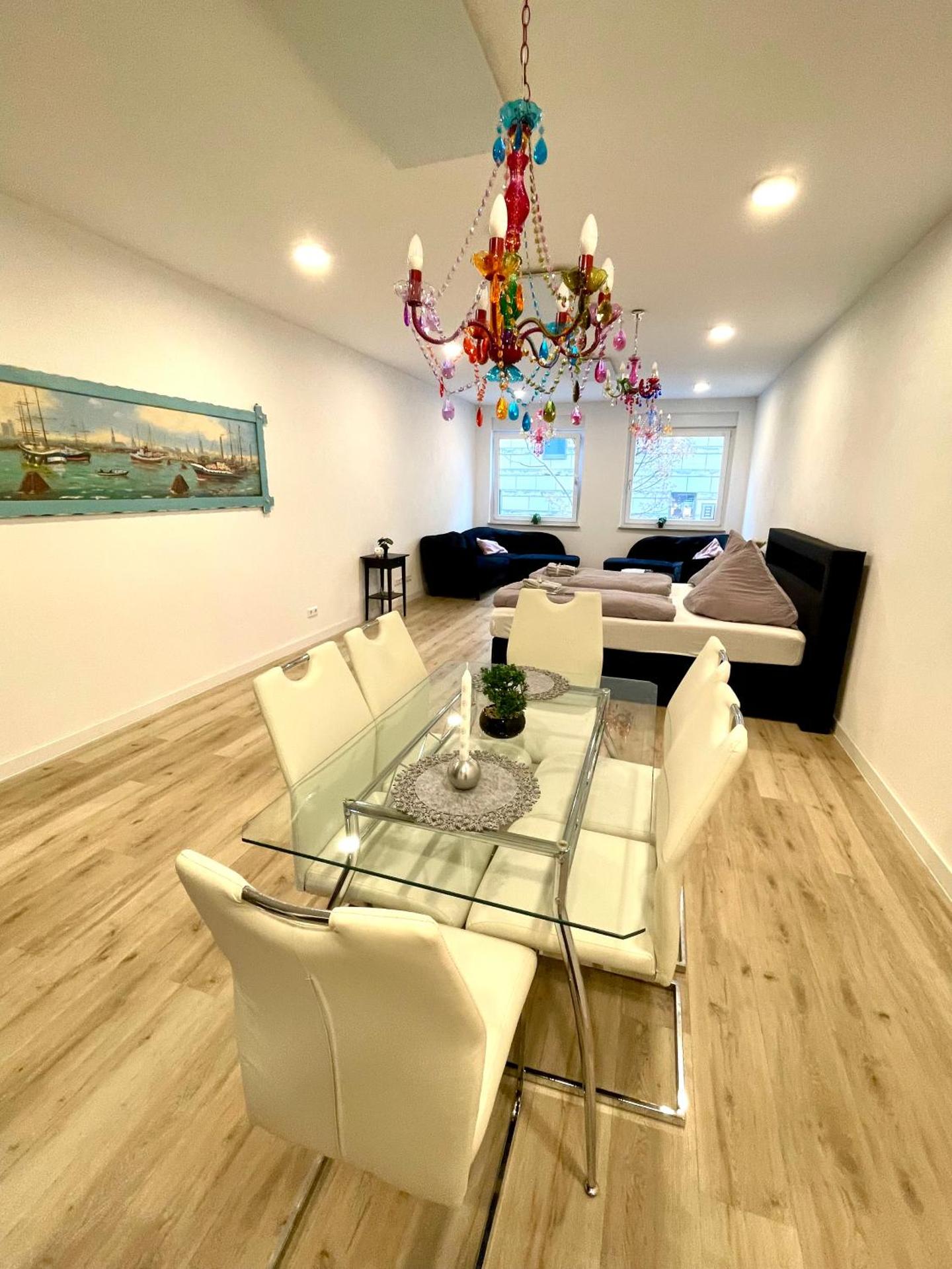 Goldstadt Grand Suite- City Apartment Zentrum Pforzheim