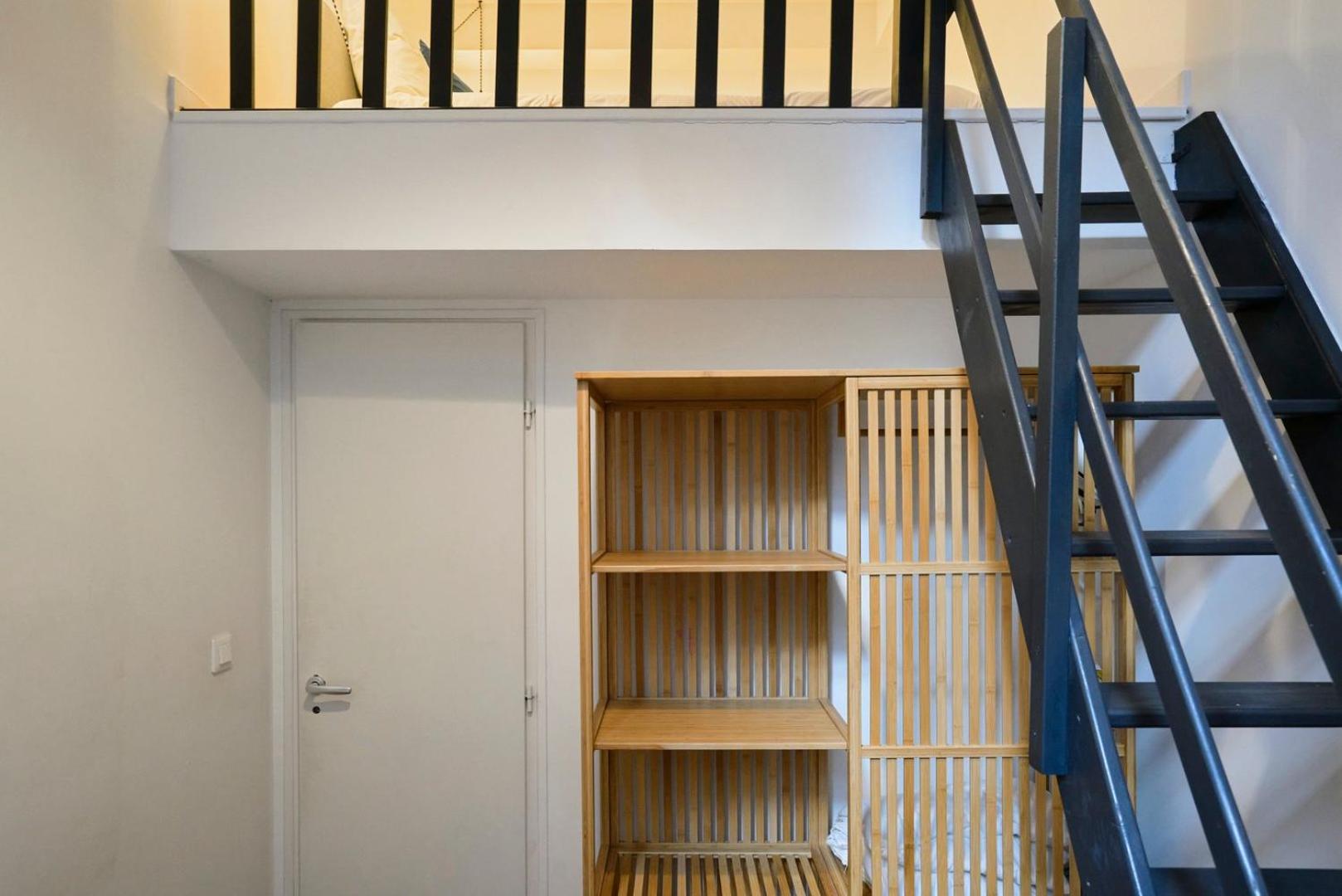 Bright 3-bedroom 2-bathroom flat.