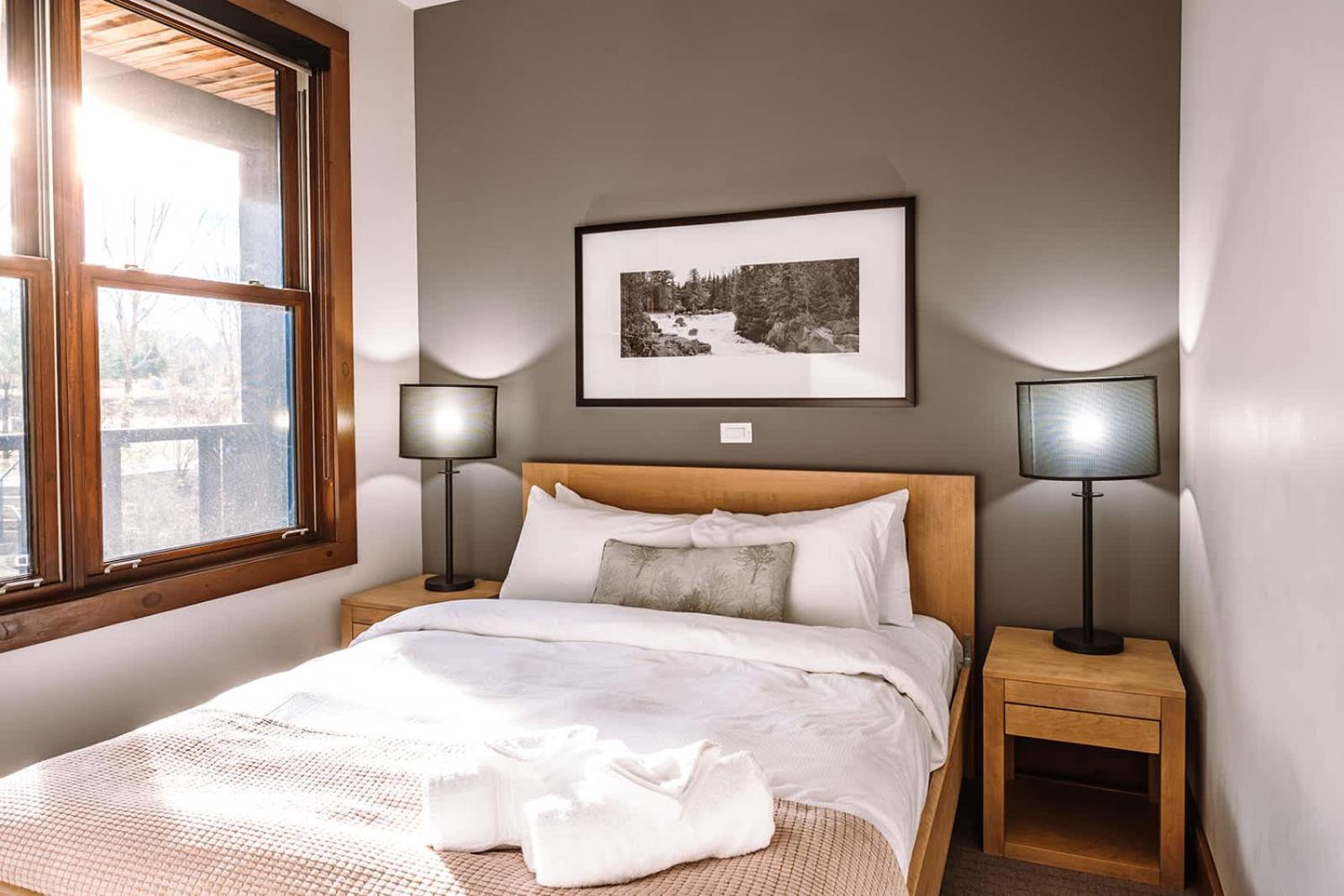 Waterfront Suite & Lake Resort