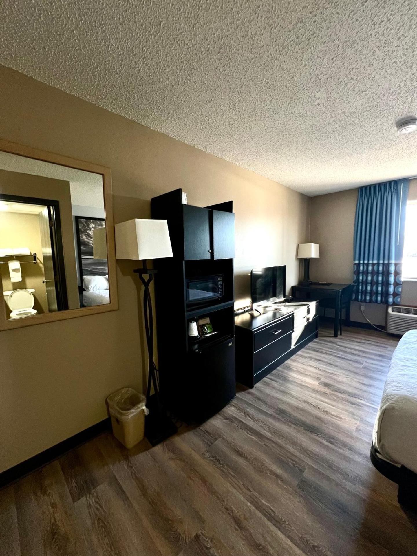 Double Room with Two Double Beds - Non-Smoking