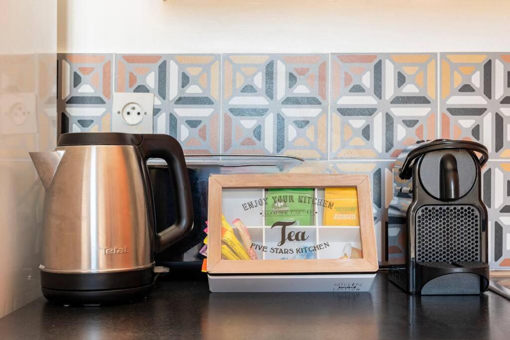 Coffee/tea facilities