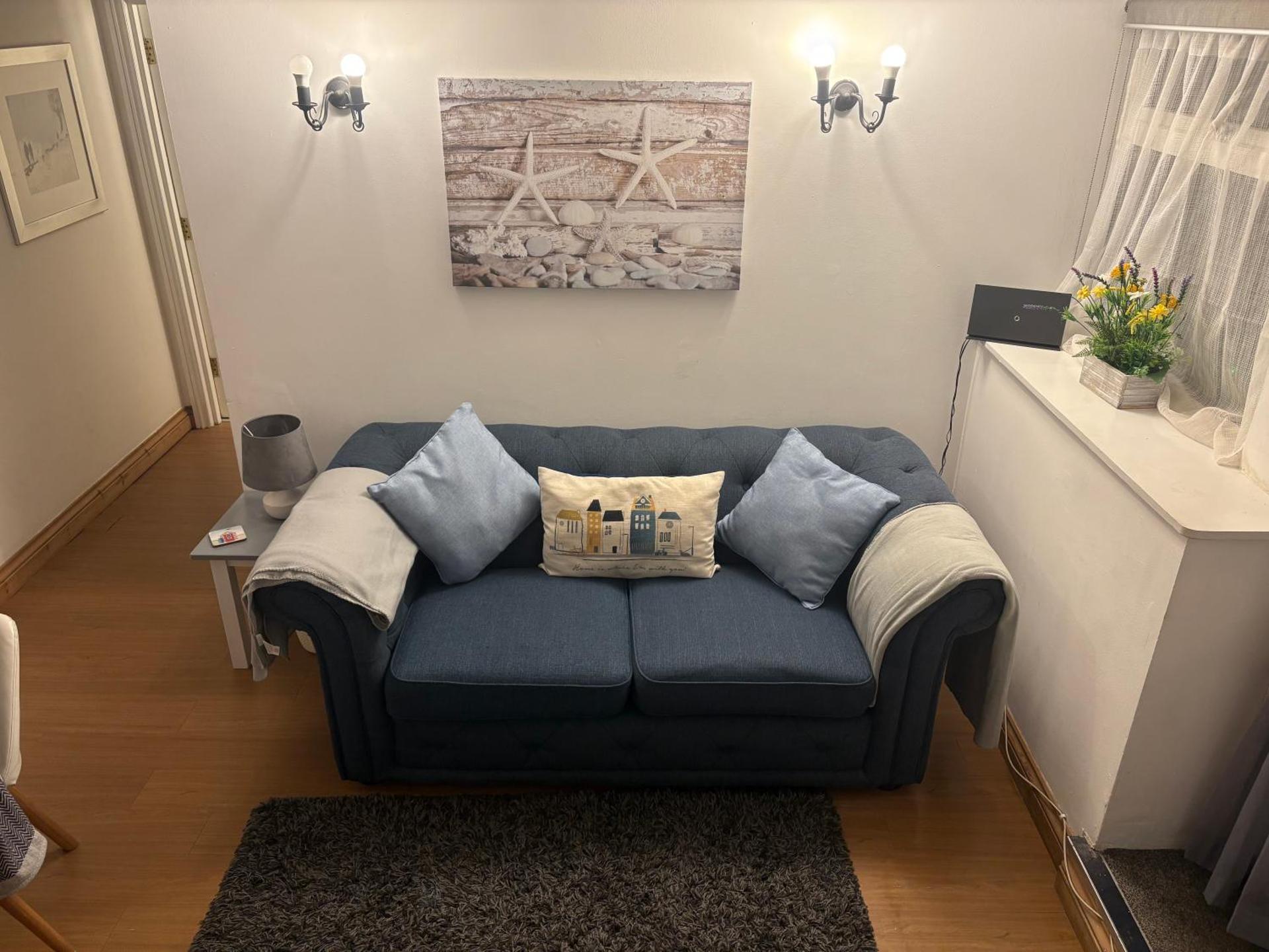 Seaton, Devon, two bed apartment, just off the sea front.