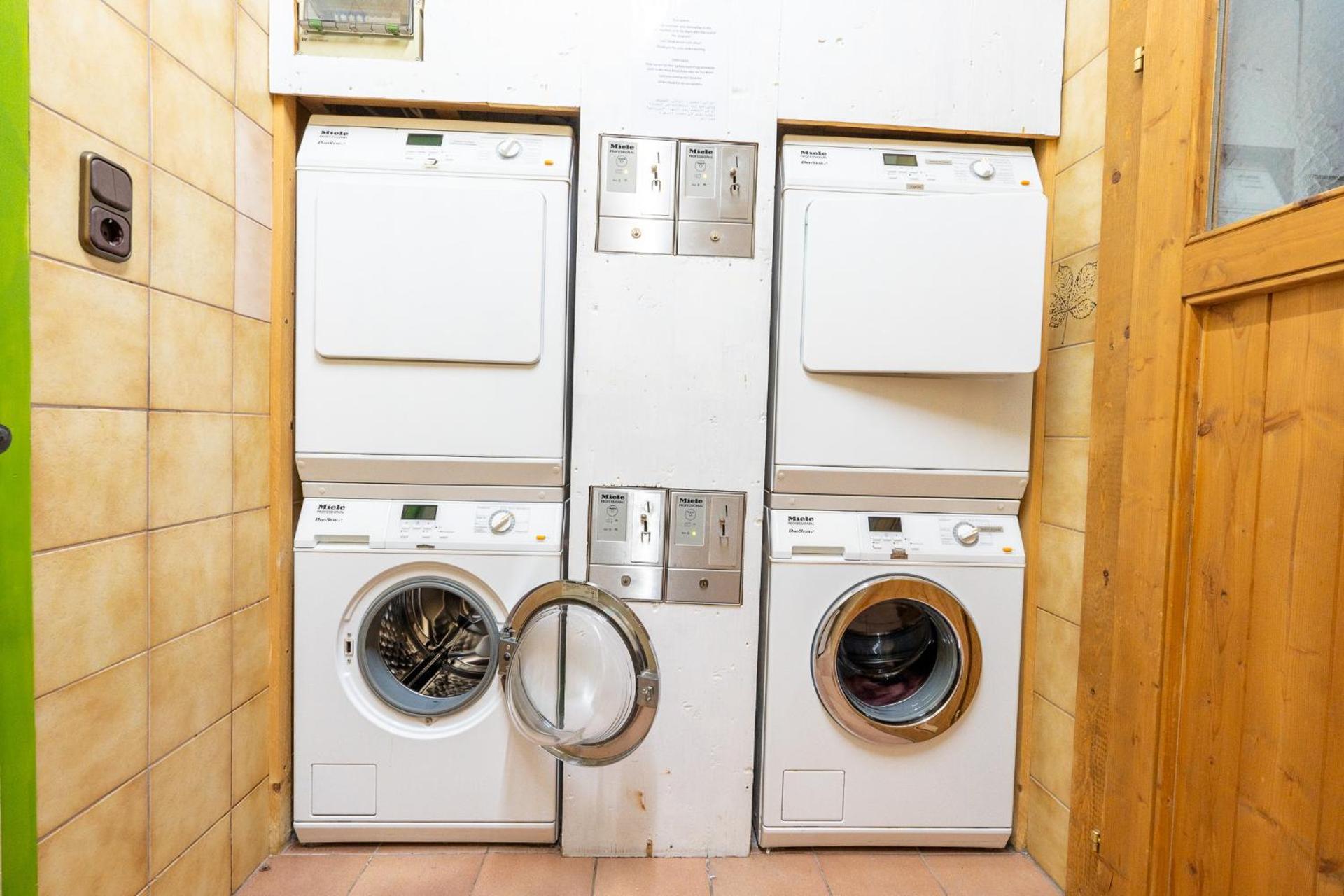 Whats-App Self-Check-IN - Zell am See Apartments - Ski In Ski Out