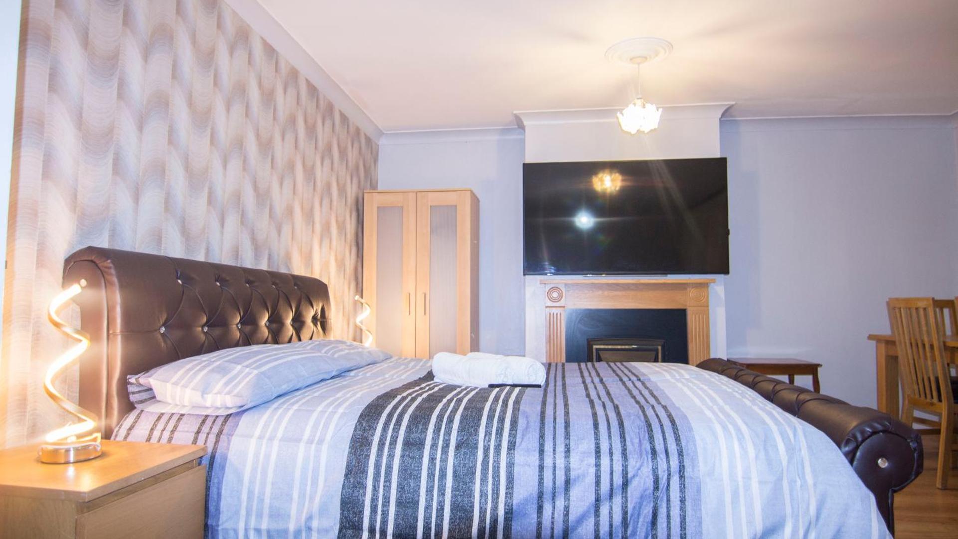 Birmingham city centre lovely family gateway