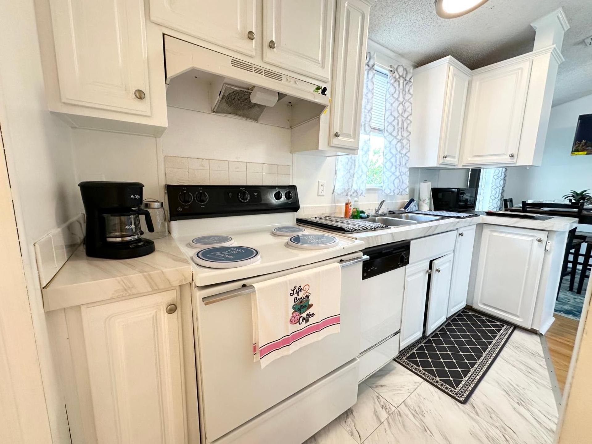 Magic Kingdom Getaway - DGM Resort