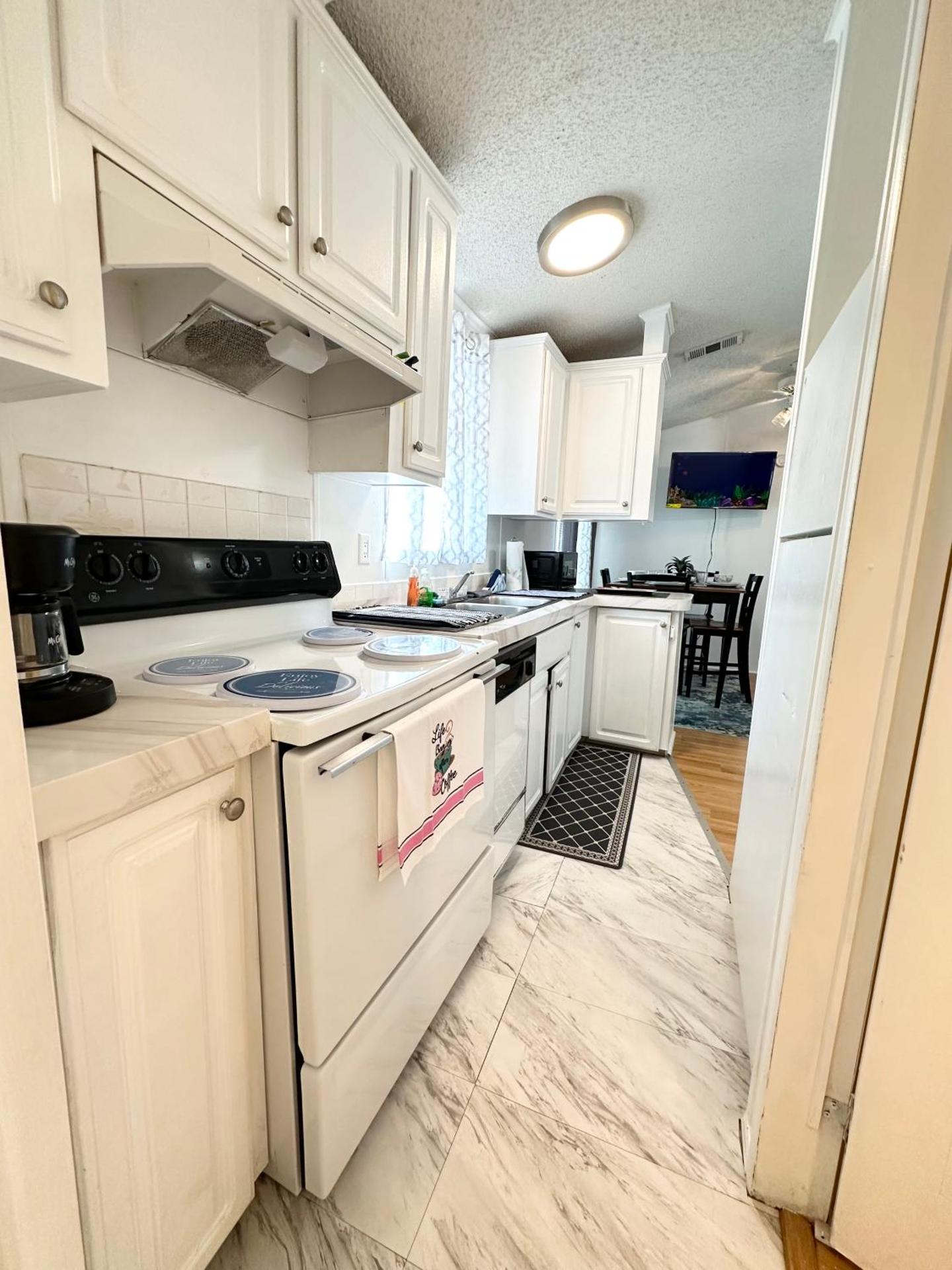 Magic Kingdom Getaway - DGM Resort