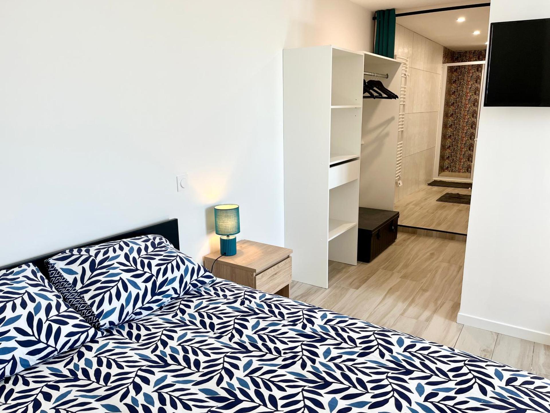 La passerelle - Climatisé avec patio vue canal du midi