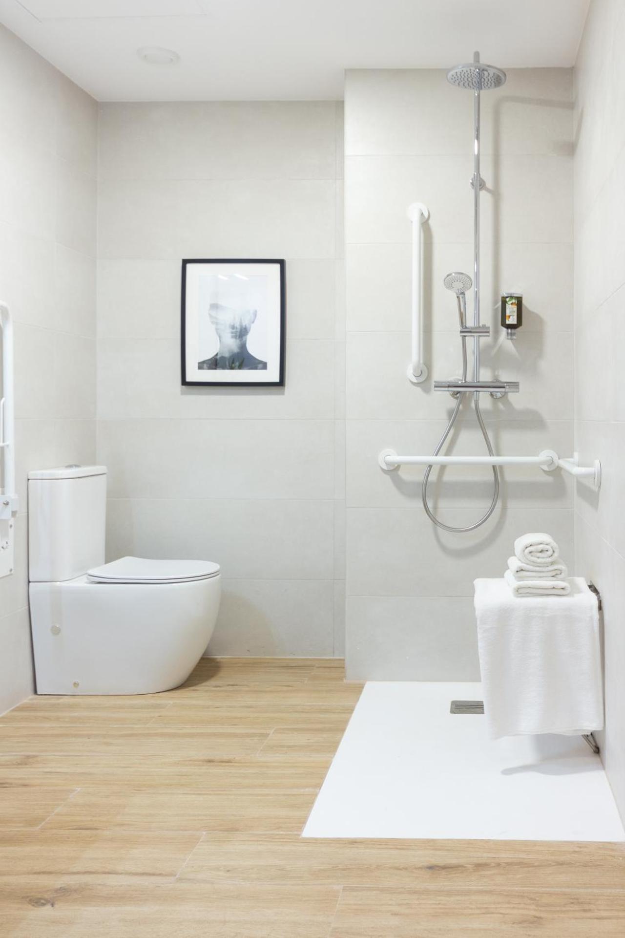 VLC HOST- B&B Fray Pedro