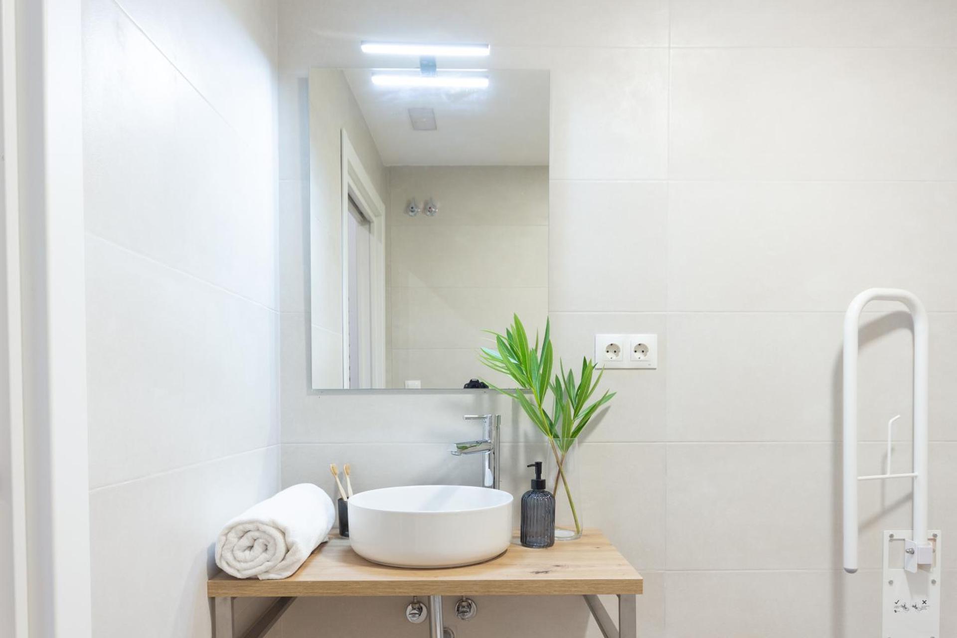 VLC HOST- B&B Fray Pedro