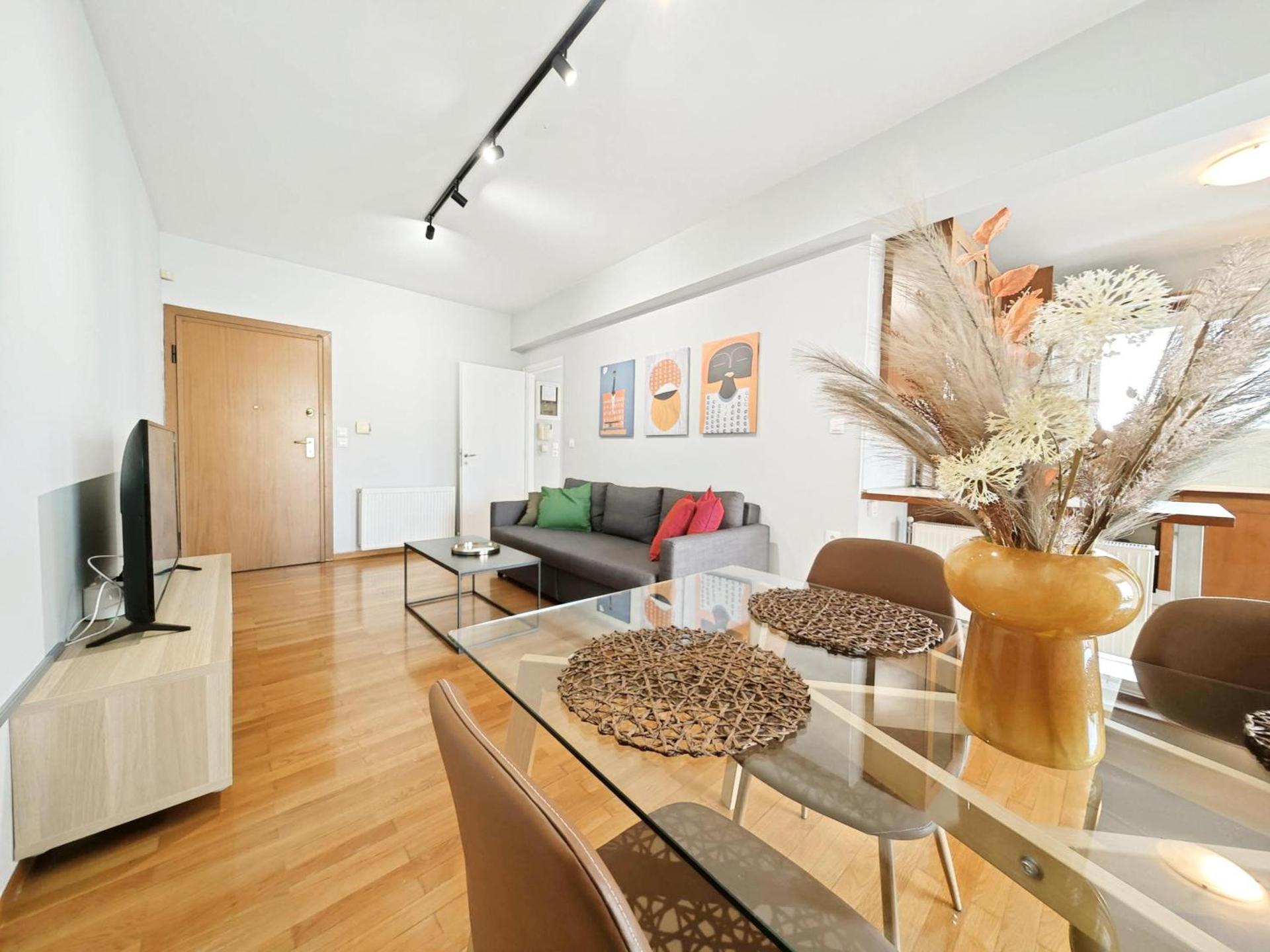 Niovis by Verde Apartments