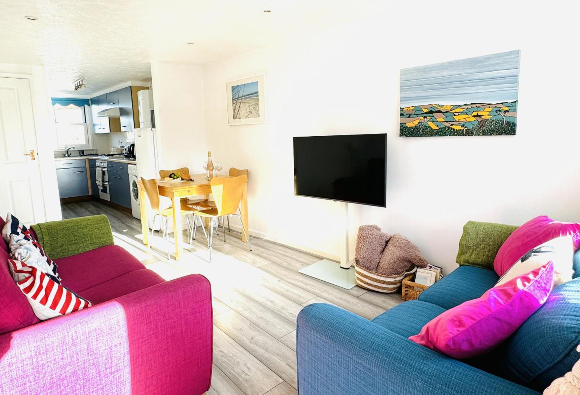 Pippin Cottage - Character Cottage with the spirit of the sea