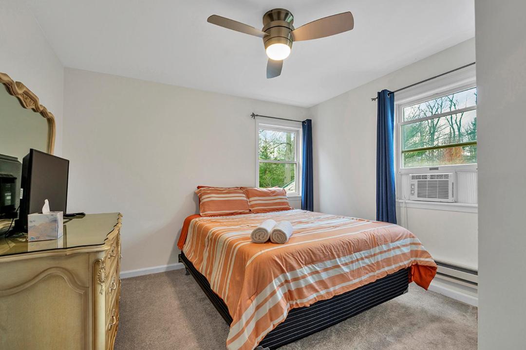 4BR Retreat with Hot Tub and Resort Style Amenities