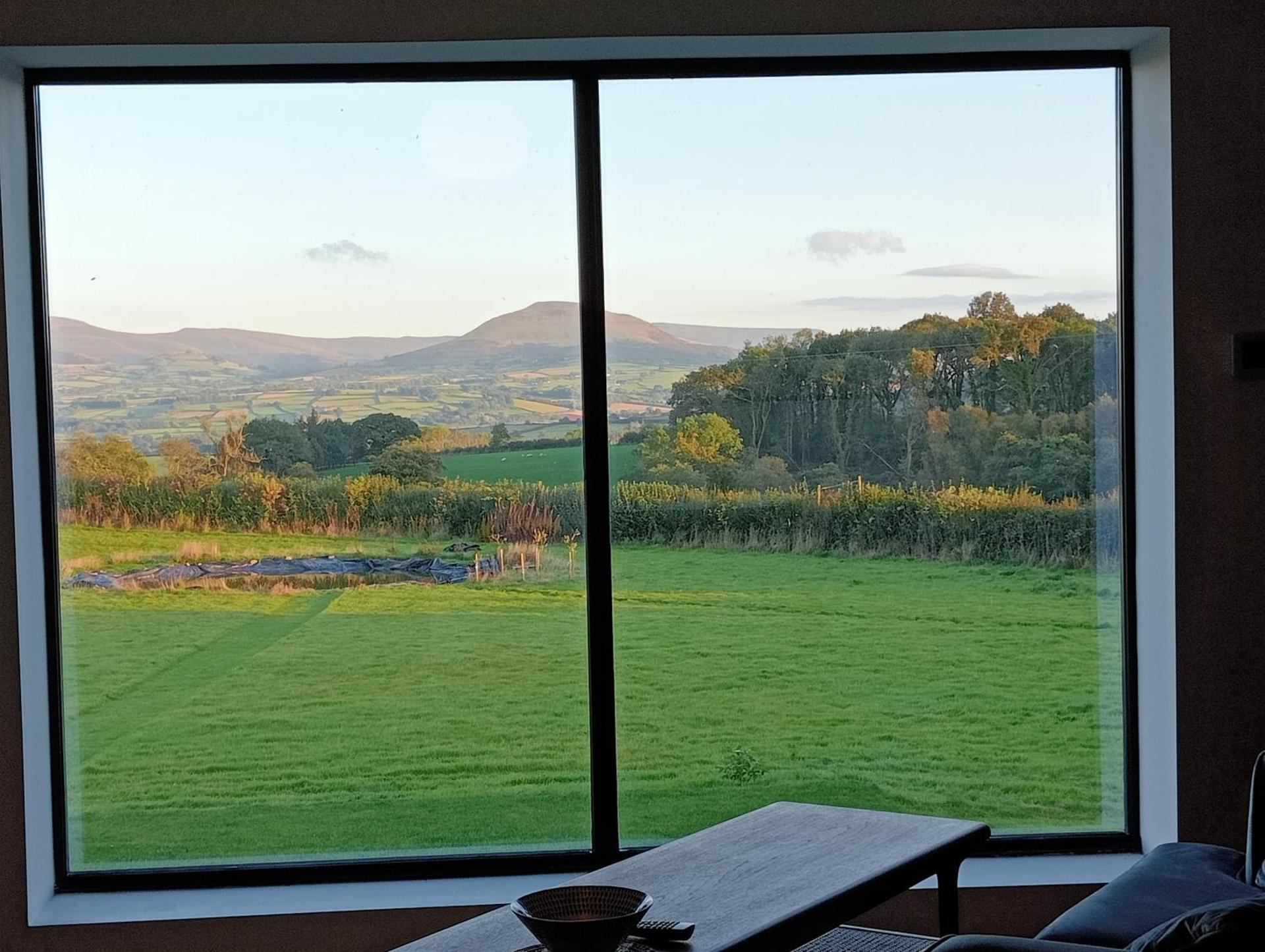 The Slow House Apartments, Llandefalle