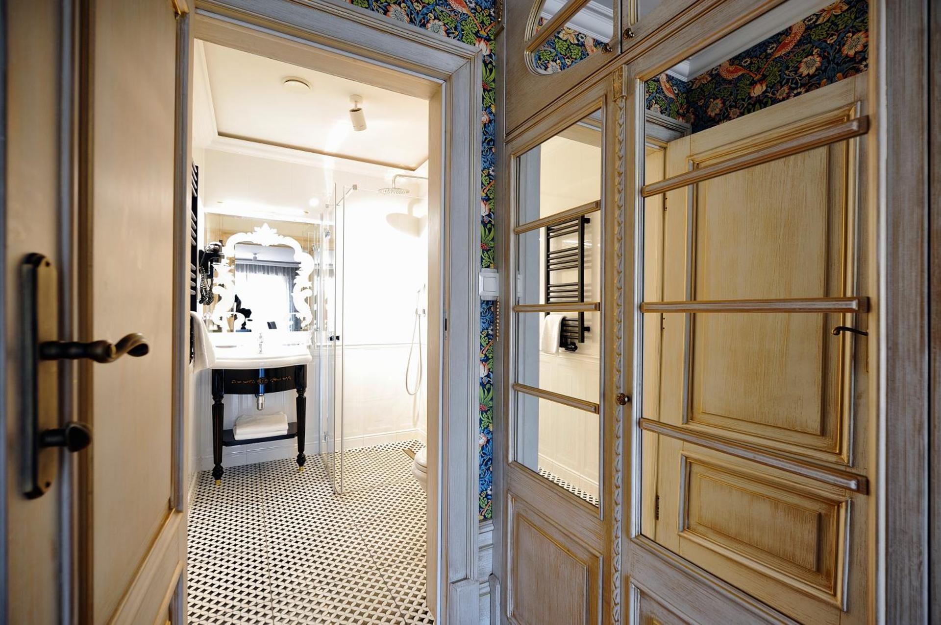 Złota Łania Wiartel - Butikowe SPA, Luksusowe Pokoje i Apartamenty