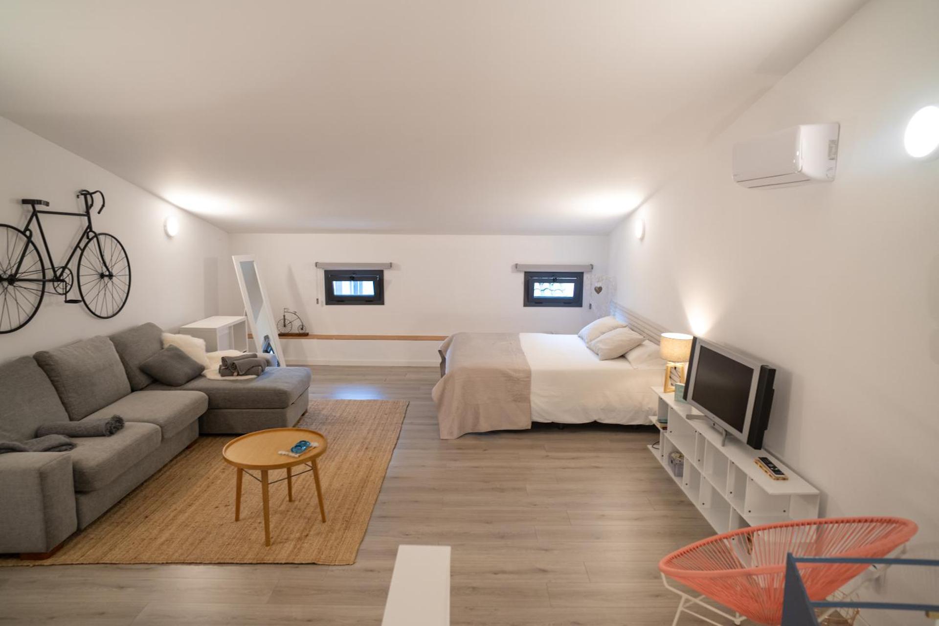 Photo of the whole room