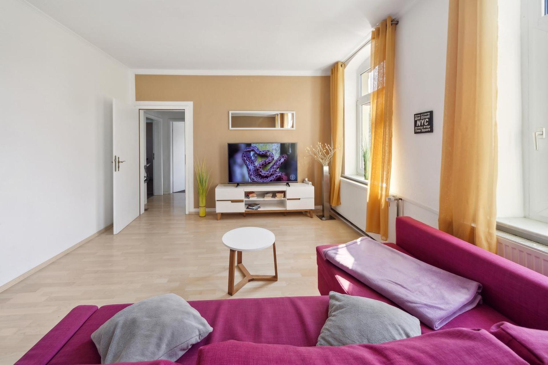 Communal lounge/ TV room