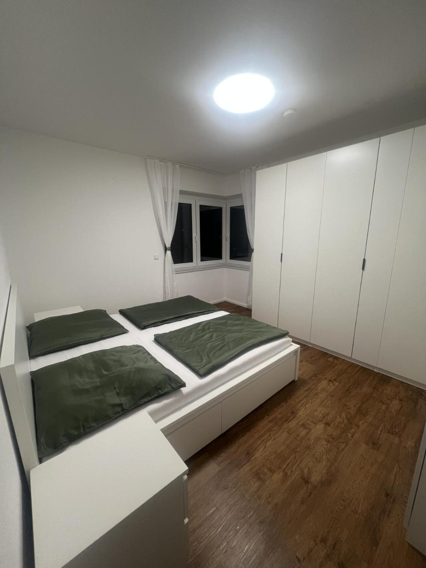 Schöne Ferienwohnung in Buxtehude- Zentral -Lade Säule -6Person