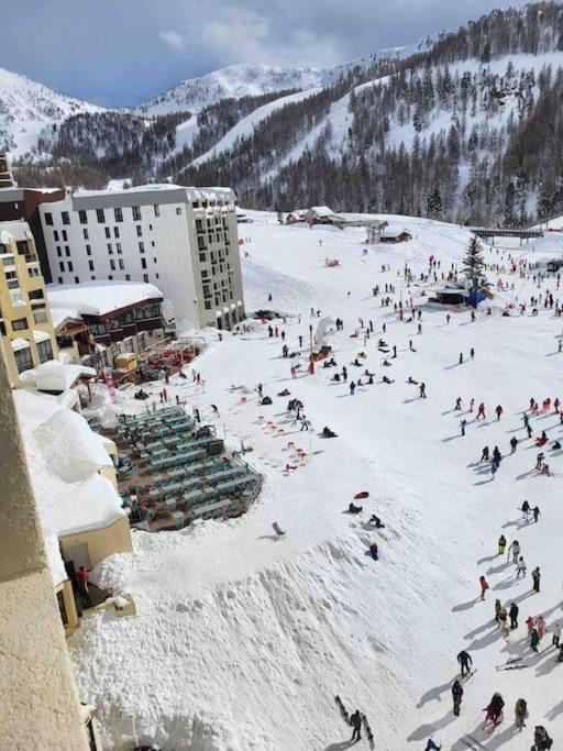 Studio front de neige pelevos