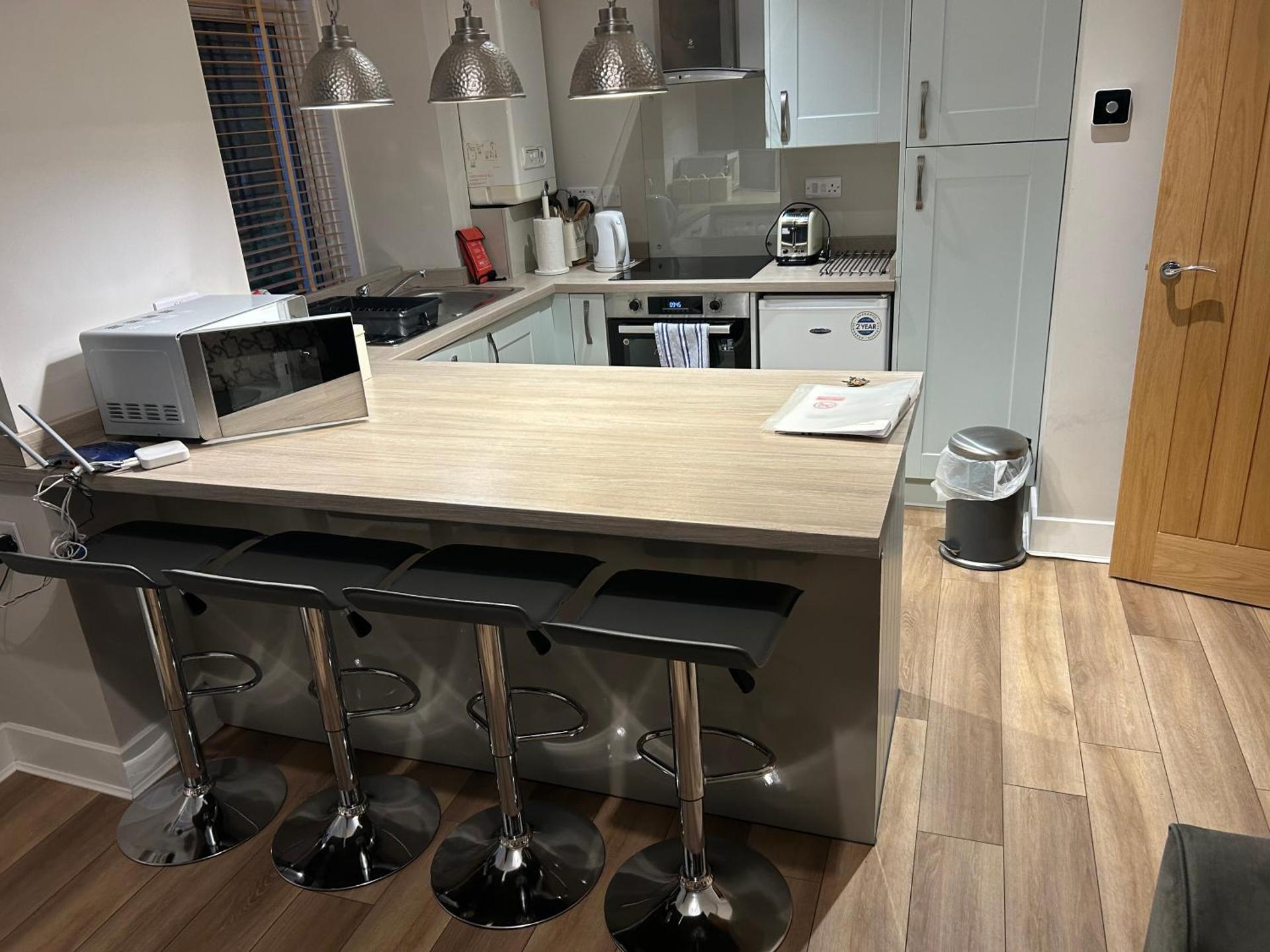 Cosy James Street Park 2 bedroom, ground floor apartment, garden