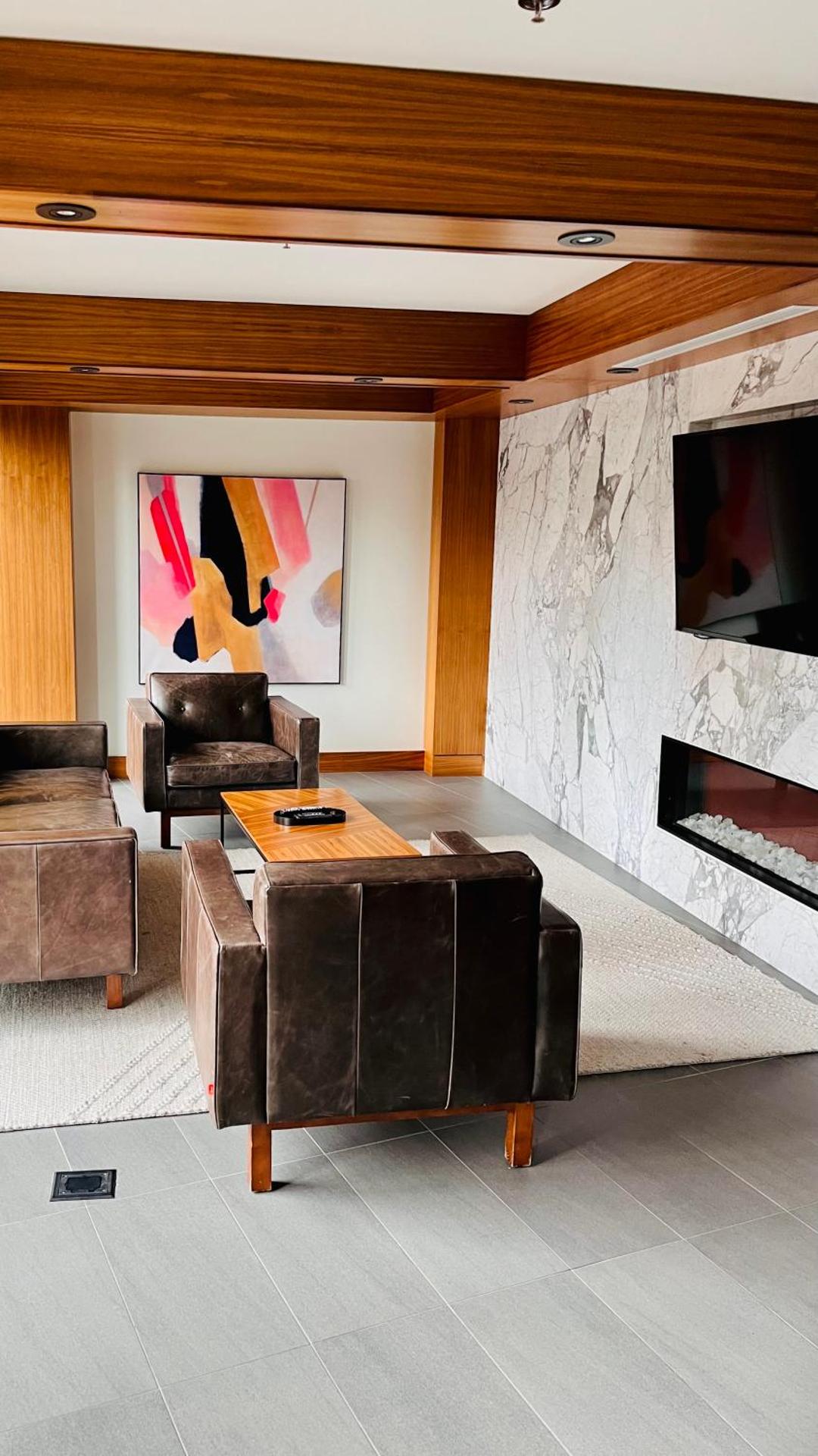 Communal lounge/ TV room