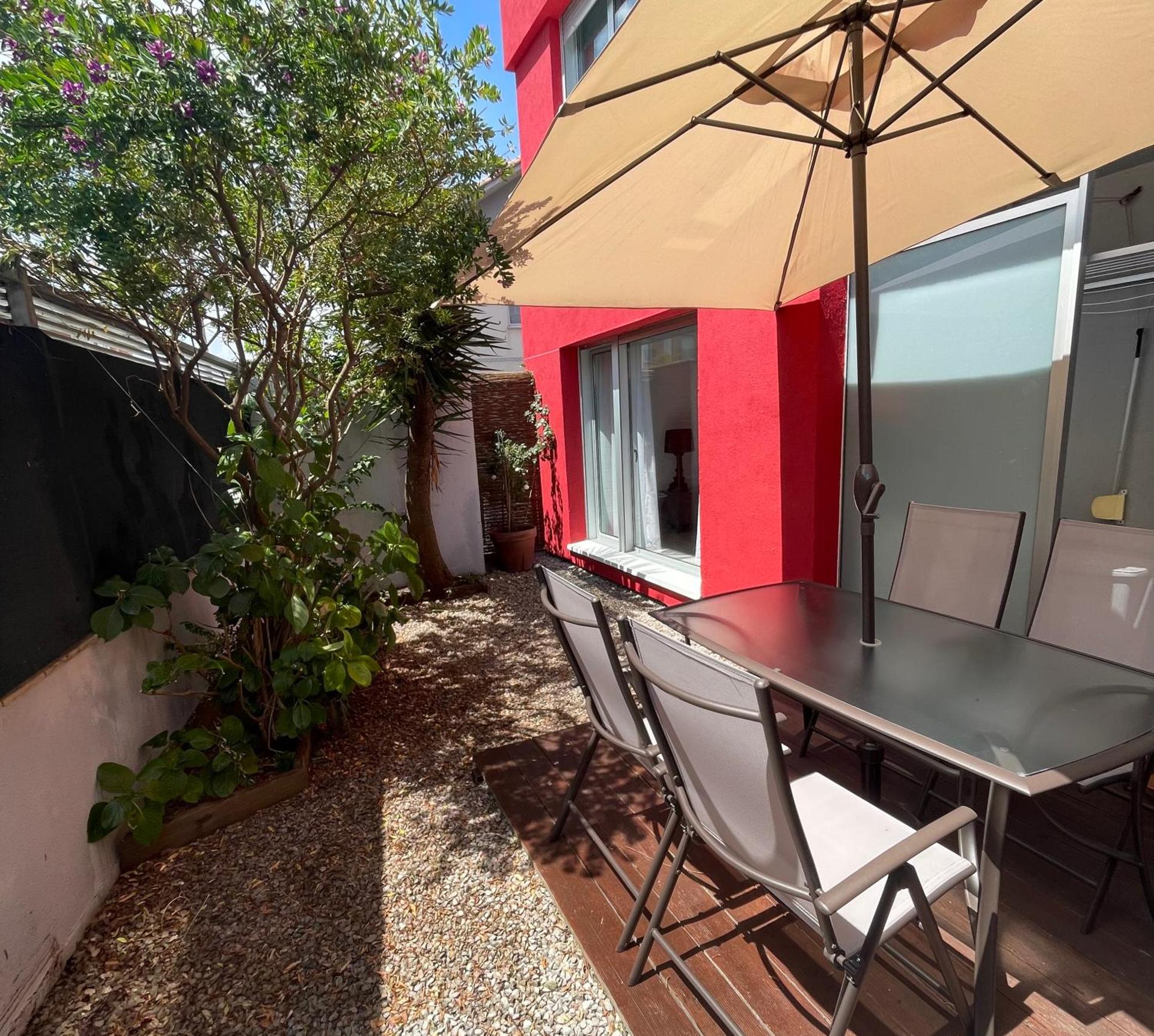 Piso con jardín en Liencres