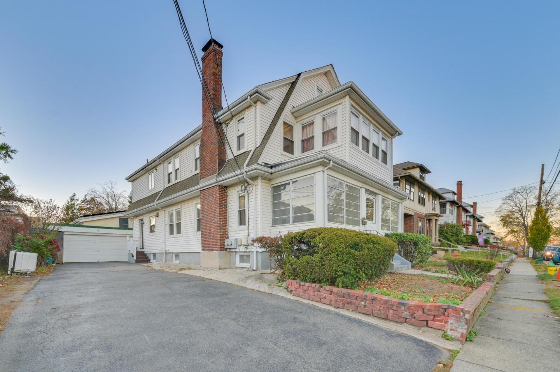 Belmont Home Less Than 3 Mi to Harvard Square!