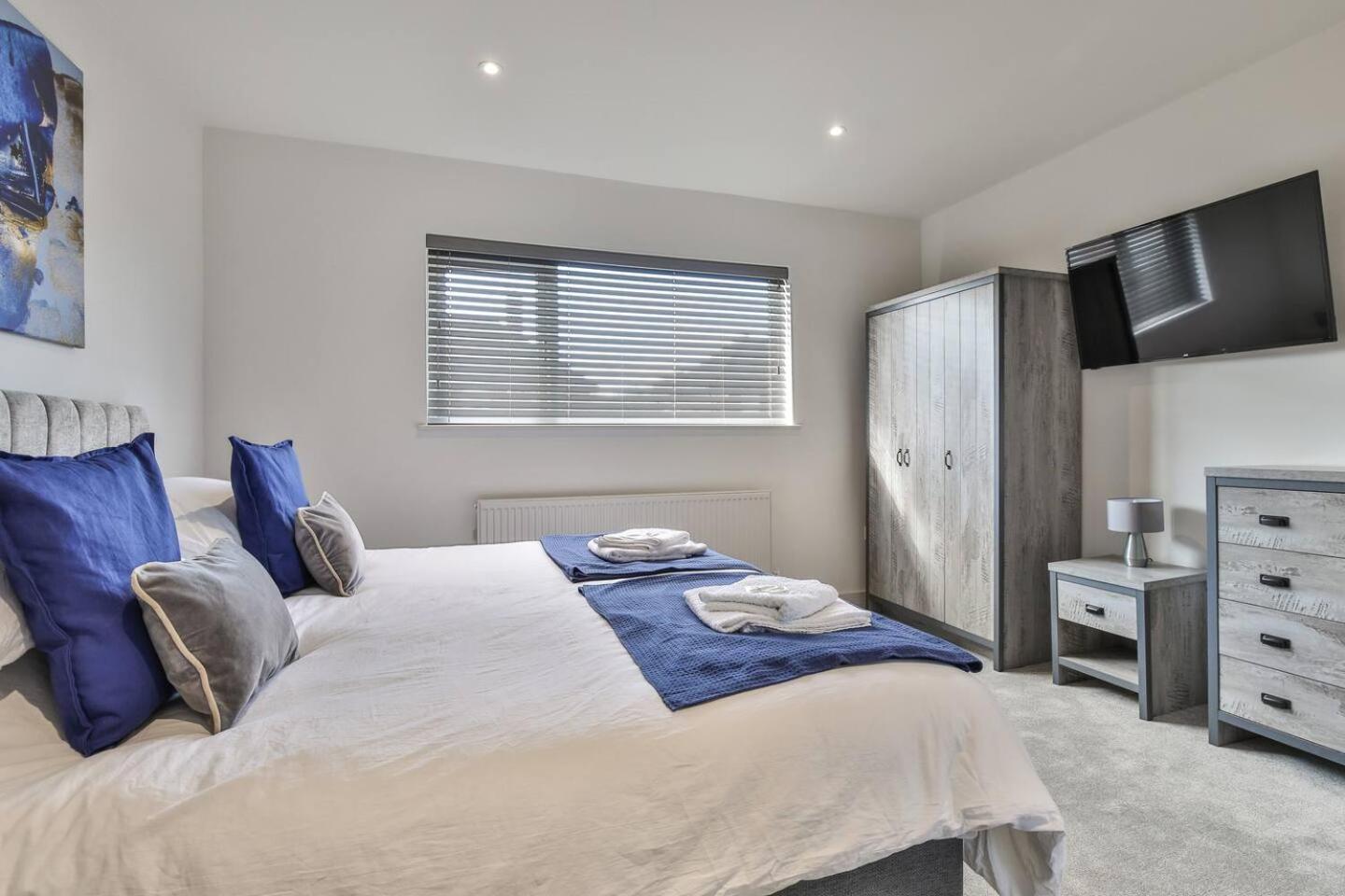 Modern, Cosy Whole House Wifi Close To Attractions