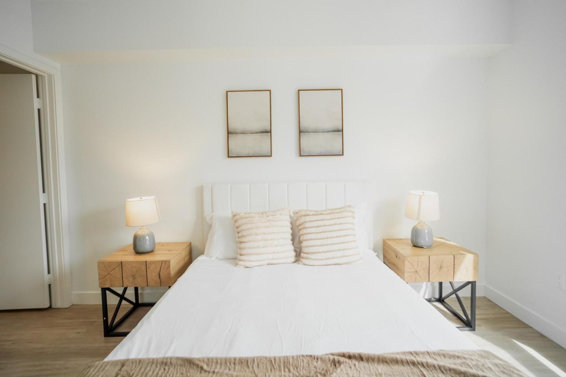 Chic Urban Retreat in Heart of LA, 2 Bedroom and 1 Loft