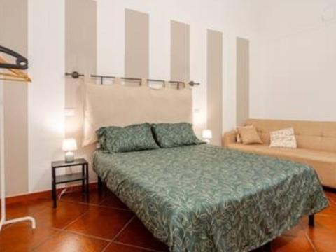 Triple Room with Private Bathroom