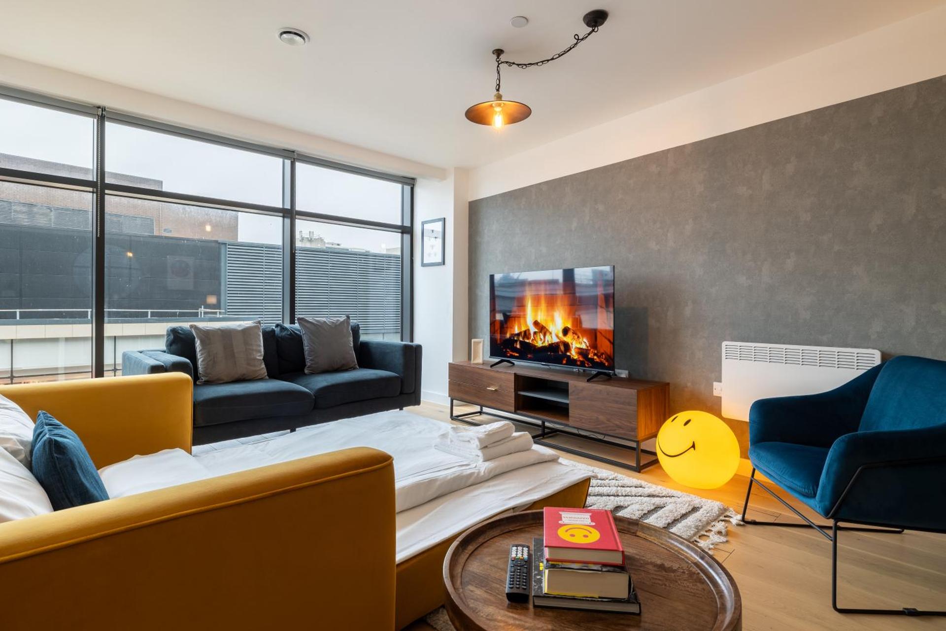 Communal lounge/ TV room