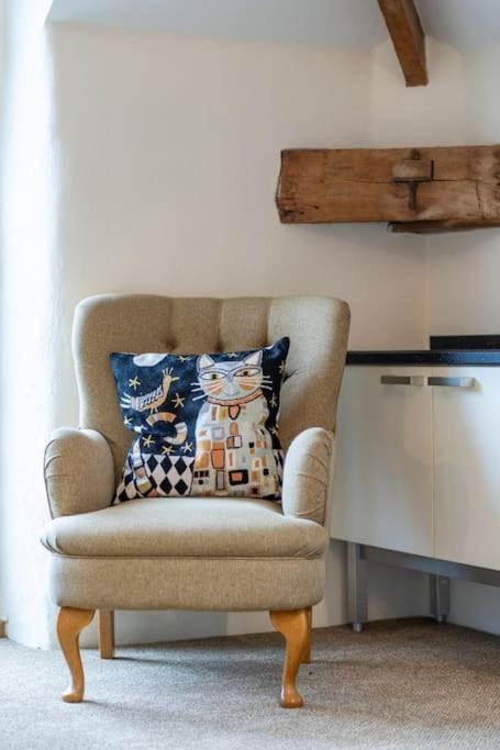 Coachmans Cottage, East Budleigh, Sleeps 6