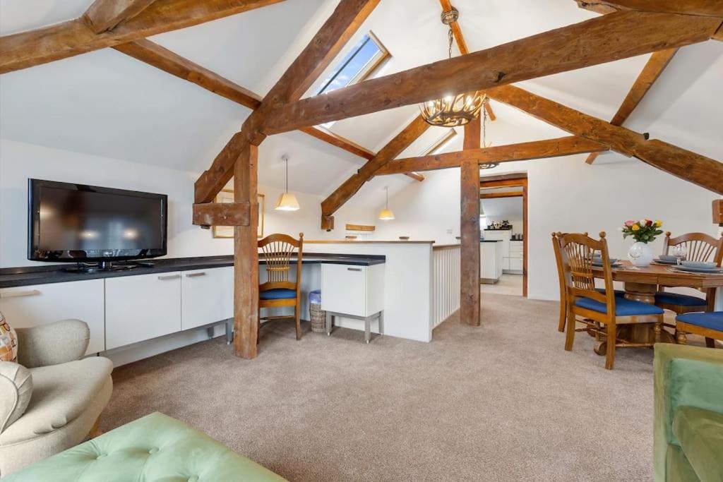 Coachmans Cottage, East Budleigh, Sleeps 6