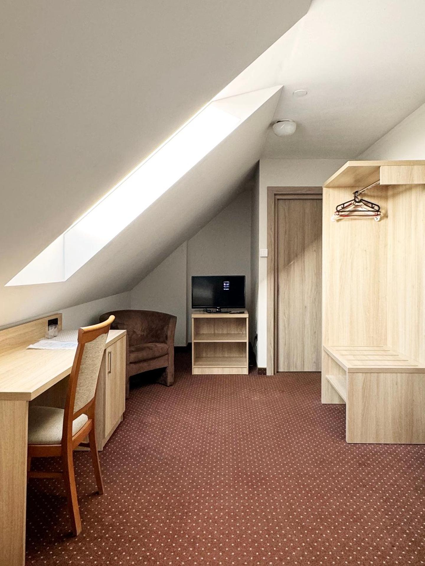 Twin Room with Shared Bathroom