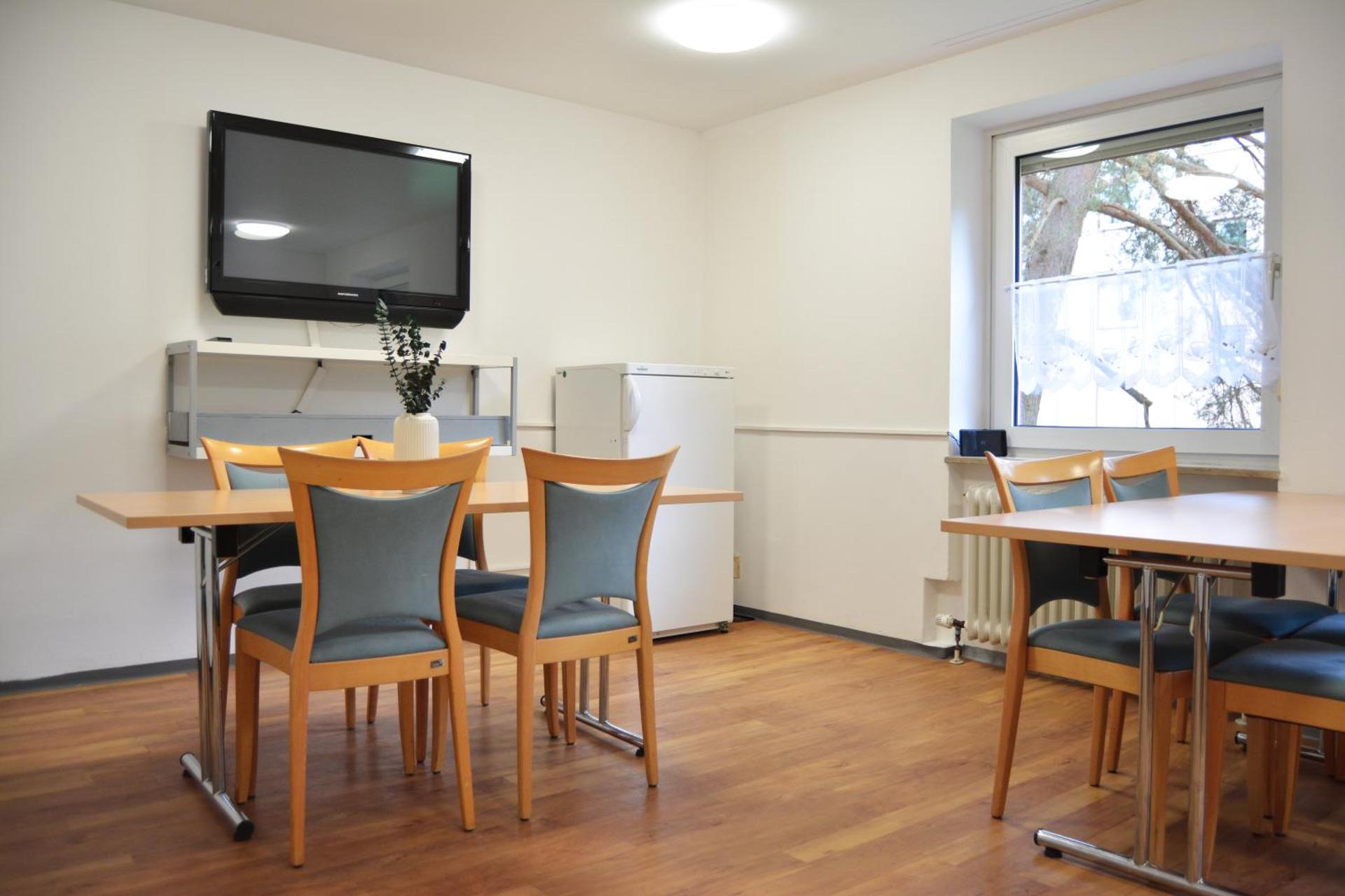 Communal lounge/ TV room